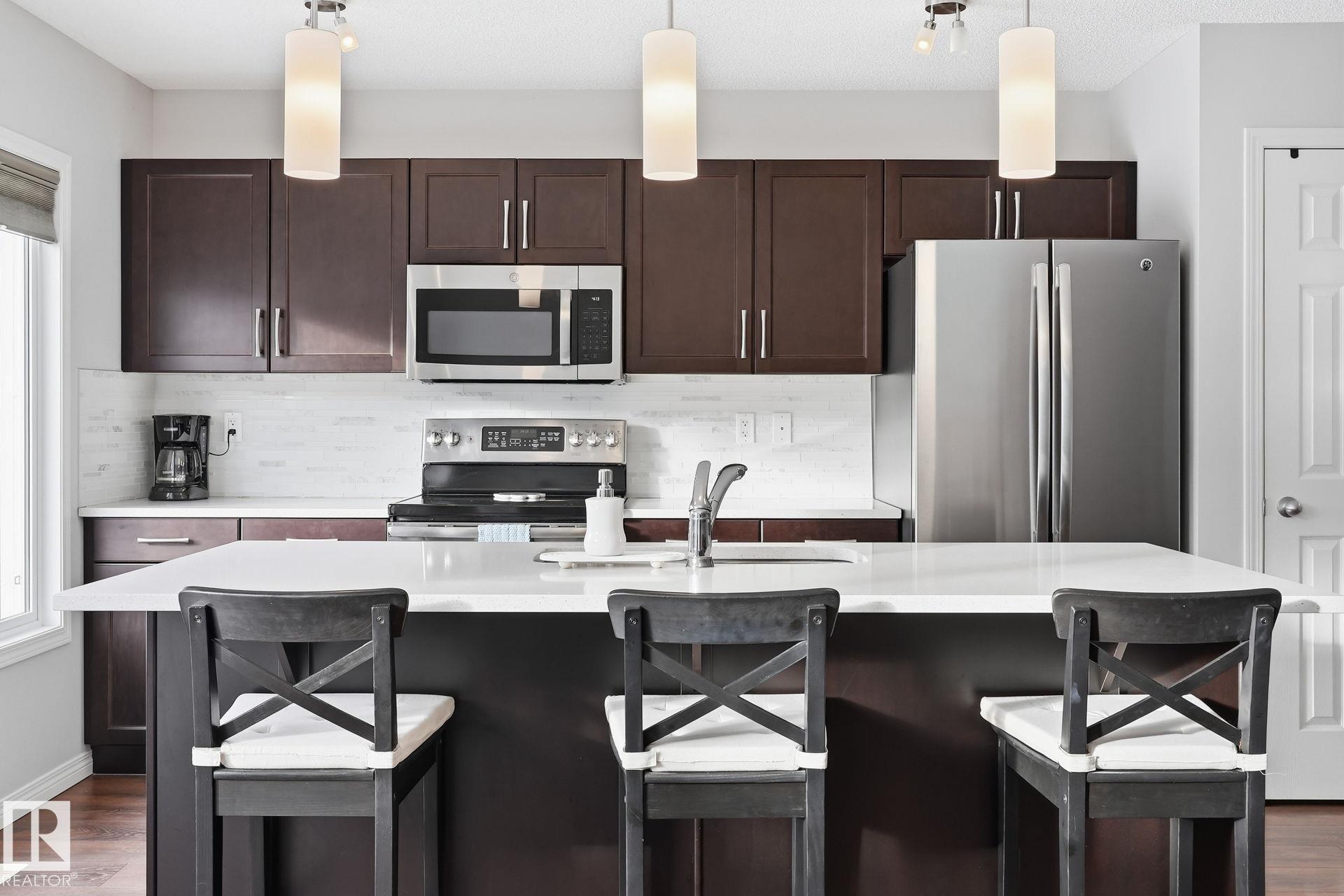 Photo 11 at 2026 Price Landing SW, Paisley, Edmonton