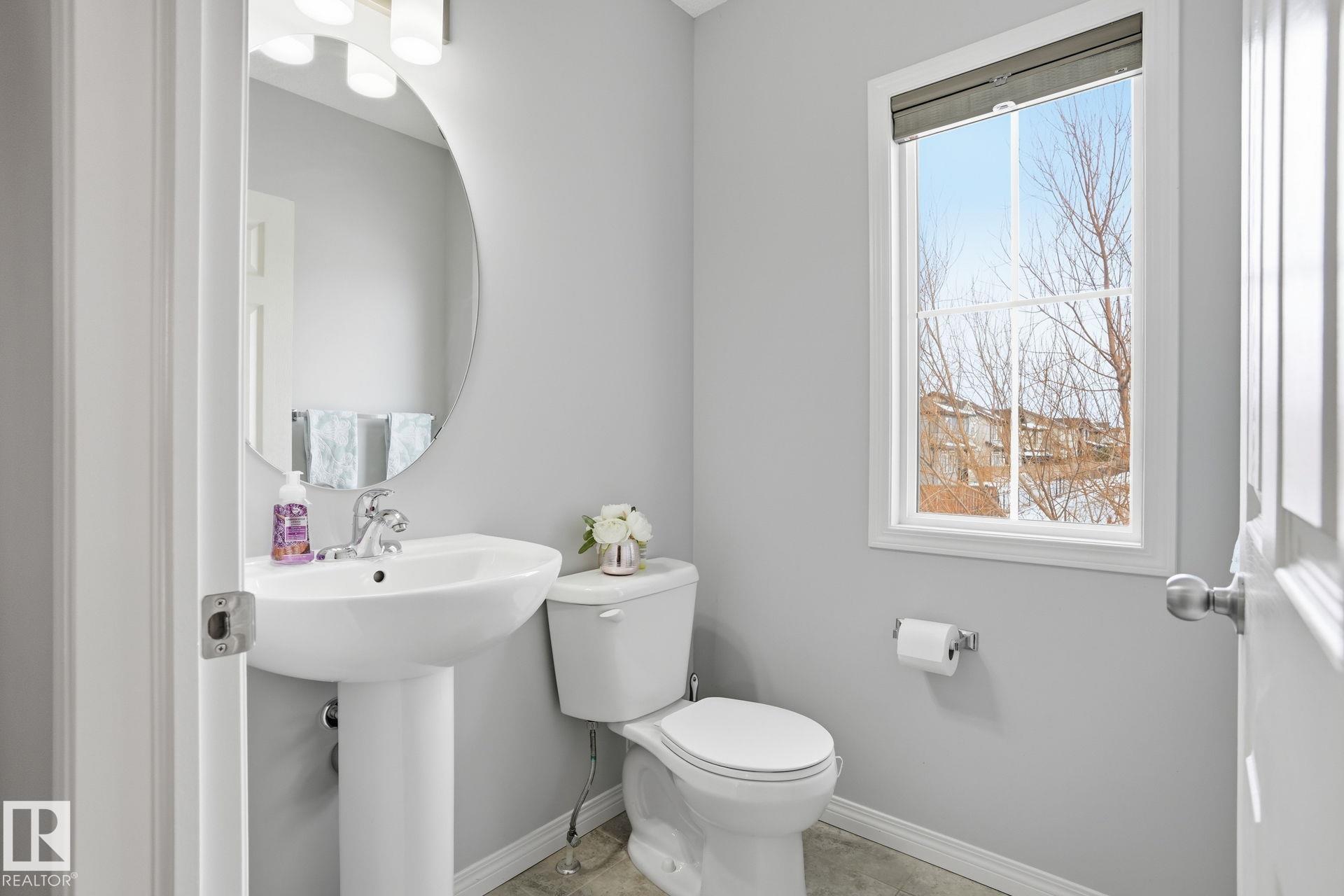 Photo 15 at 2026 Price Landing SW, Paisley, Edmonton