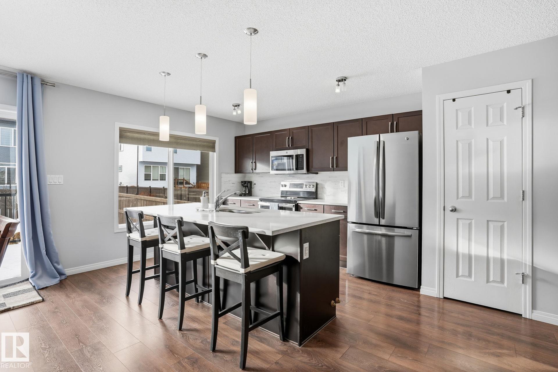 Photo 9 at 2026 Price Landing SW, Paisley, Edmonton