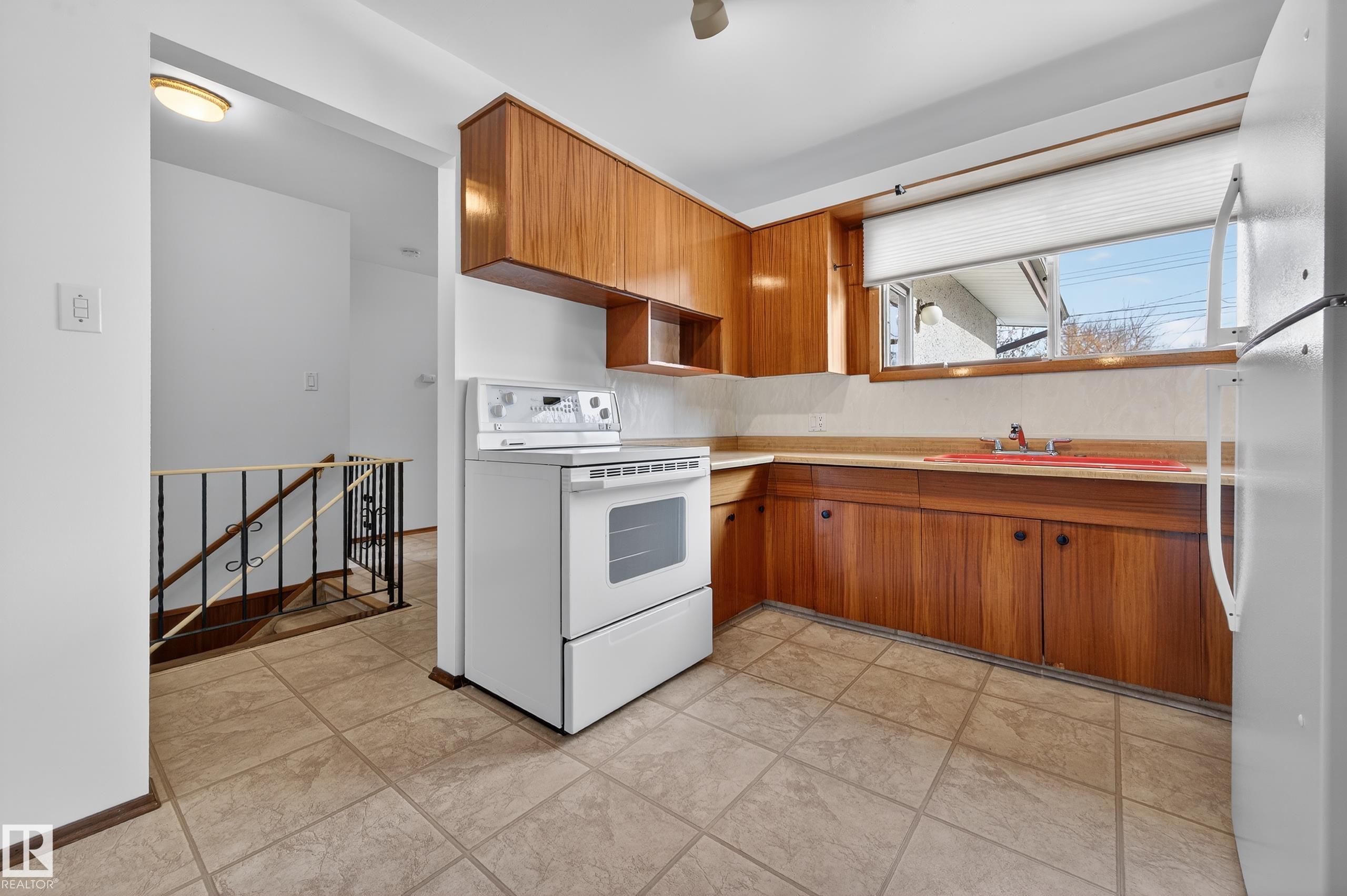 Photo 12 at 9407 98 Street, Sherridon Extension, Fort Saskatchewan