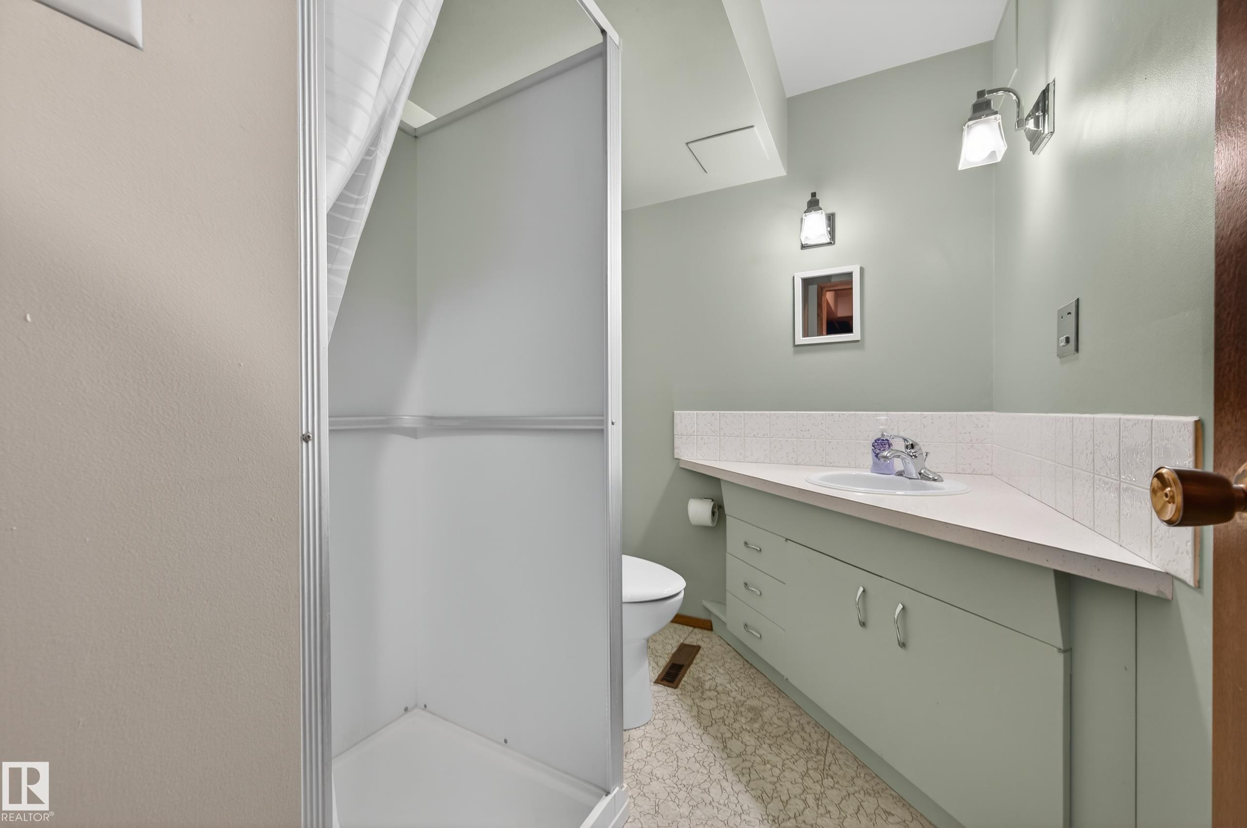 Photo 39 at 9407 98 Street, Sherridon Extension, Fort Saskatchewan