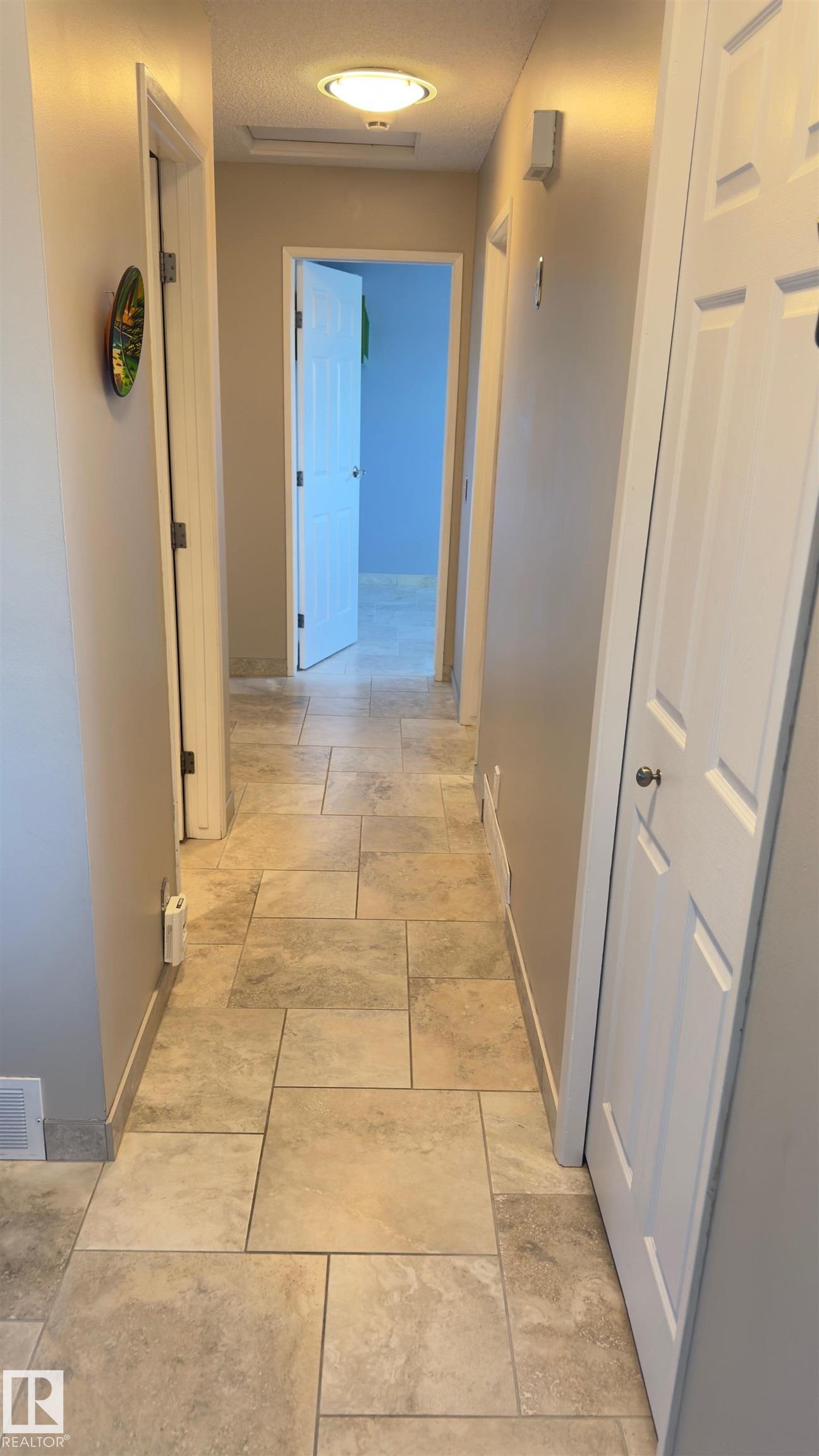 Photo 14 at 296 Greenoch Crescent NW, Greenview, Edmonton