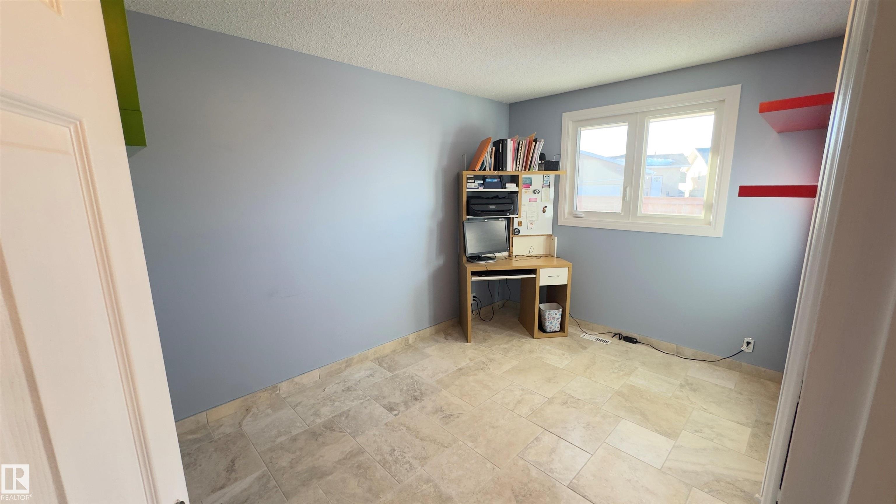 Photo 17 at 296 Greenoch Crescent NW, Greenview, Edmonton