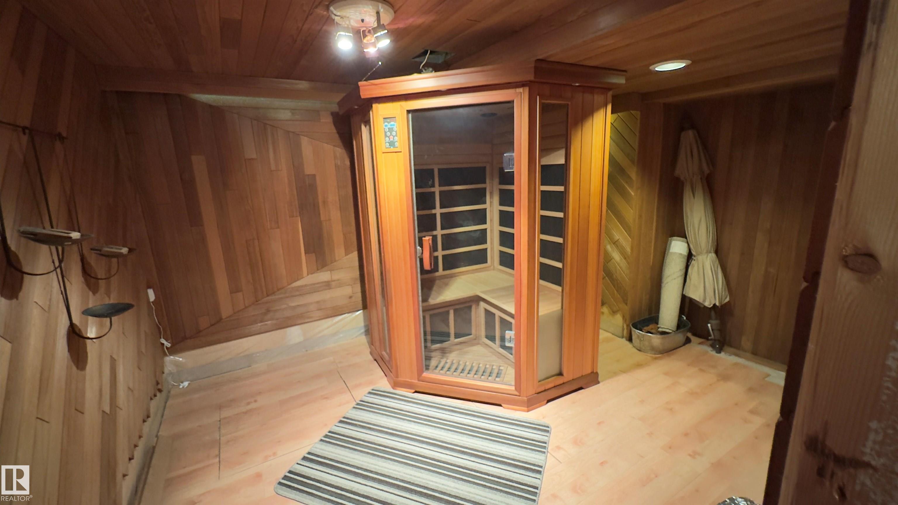 Photo 28 at 296 Greenoch Crescent NW, Greenview, Edmonton