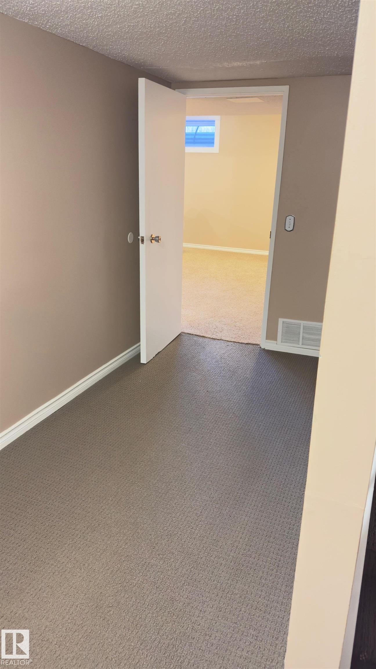 Photo 29 at 296 Greenoch Crescent NW, Greenview, Edmonton