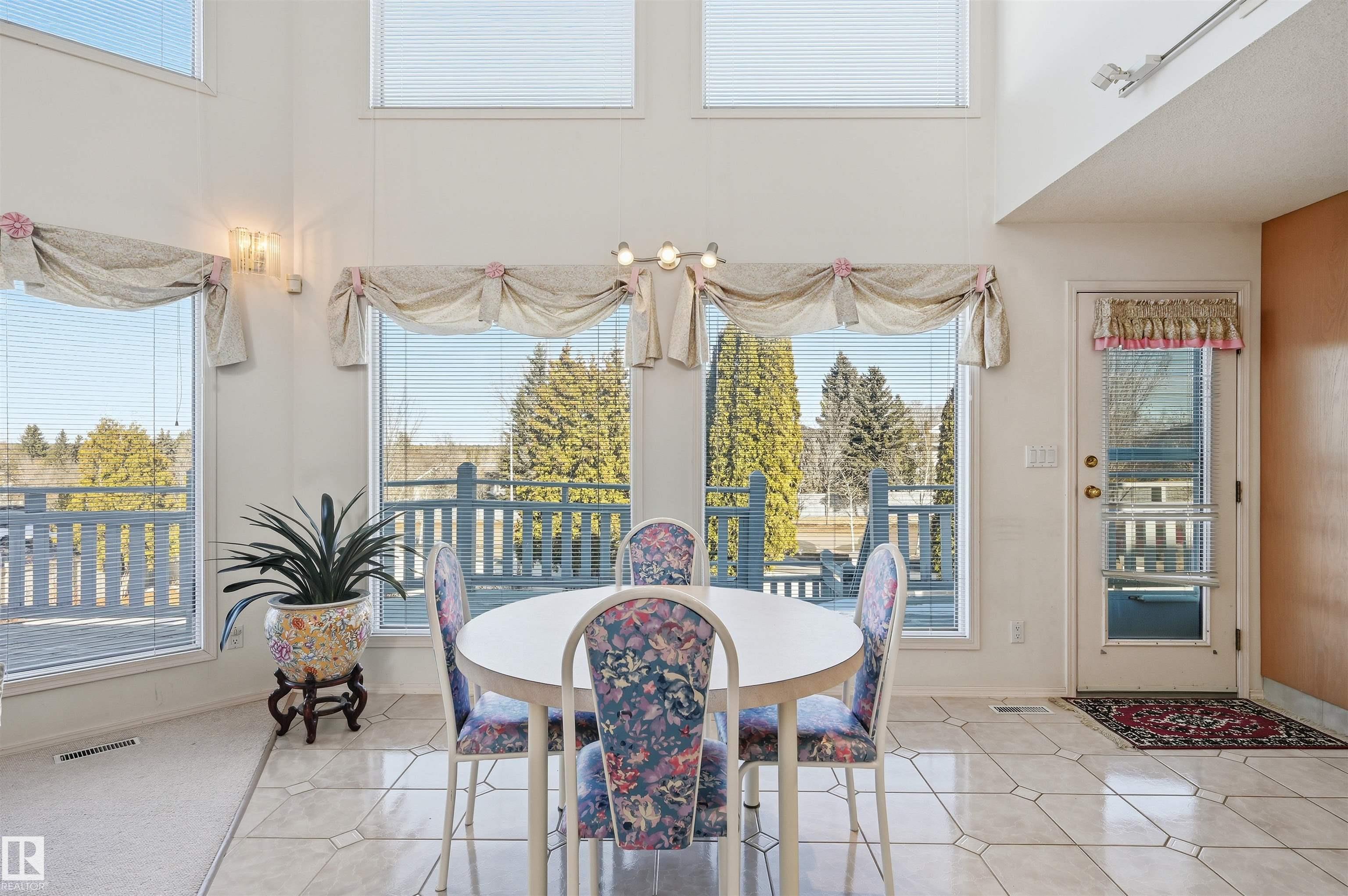 Photo 15 at 27 Cormack Crescent NW, Carter Crest, Edmonton