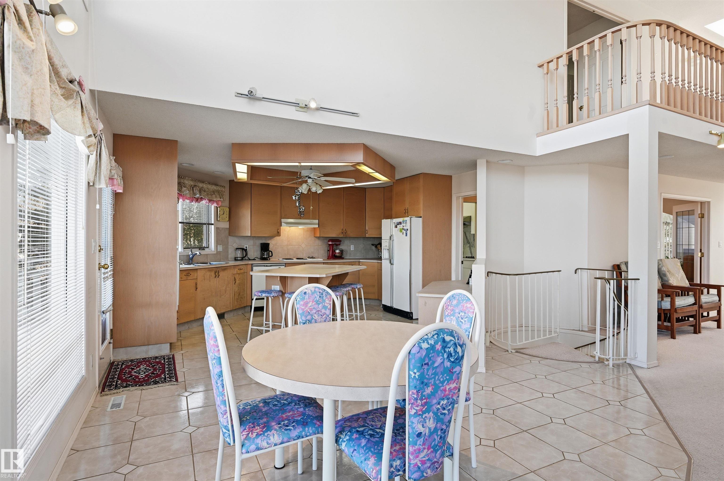 Photo 16 at 27 Cormack Crescent NW, Carter Crest, Edmonton