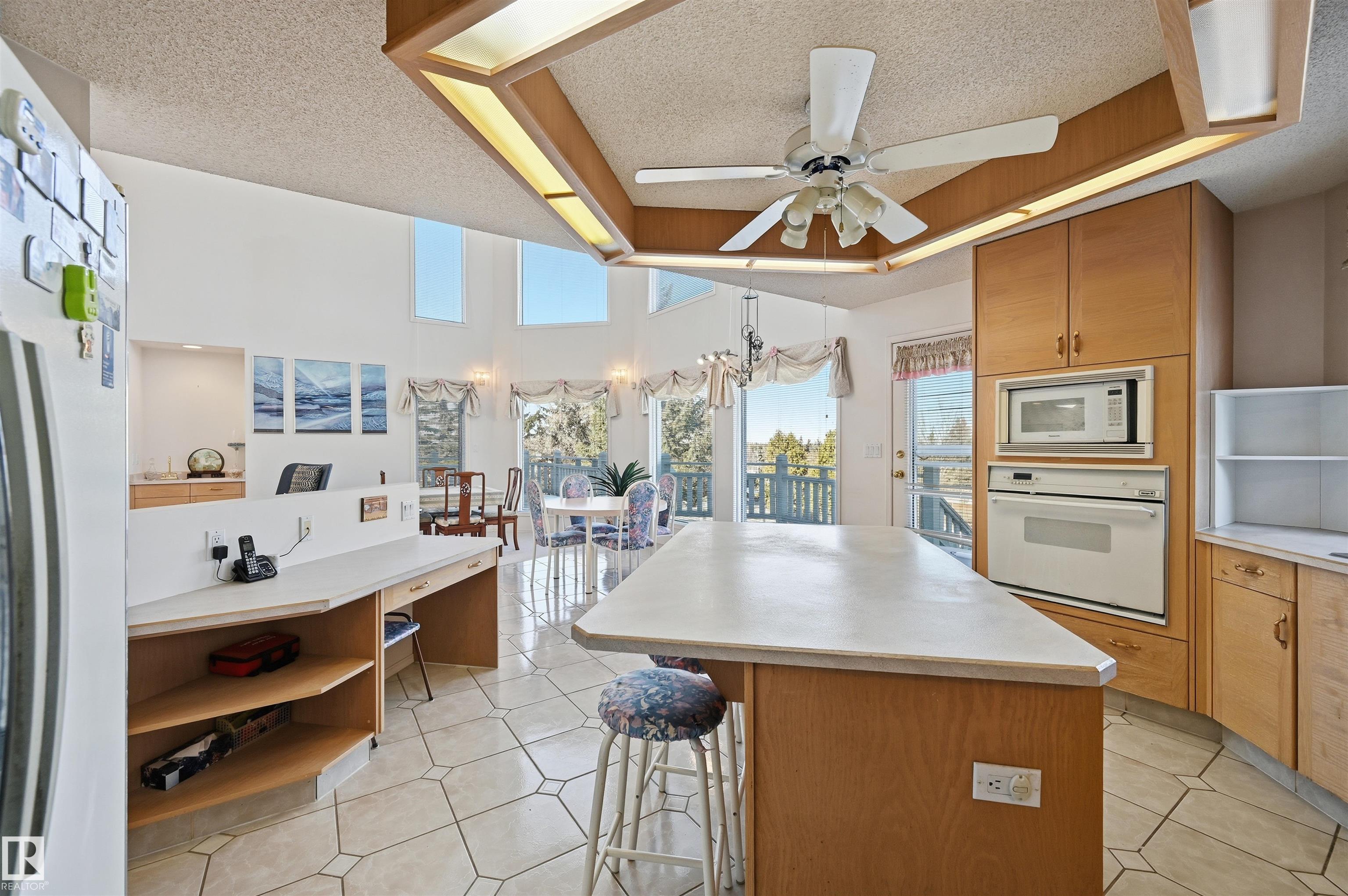 Photo 20 at 27 Cormack Crescent NW, Carter Crest, Edmonton