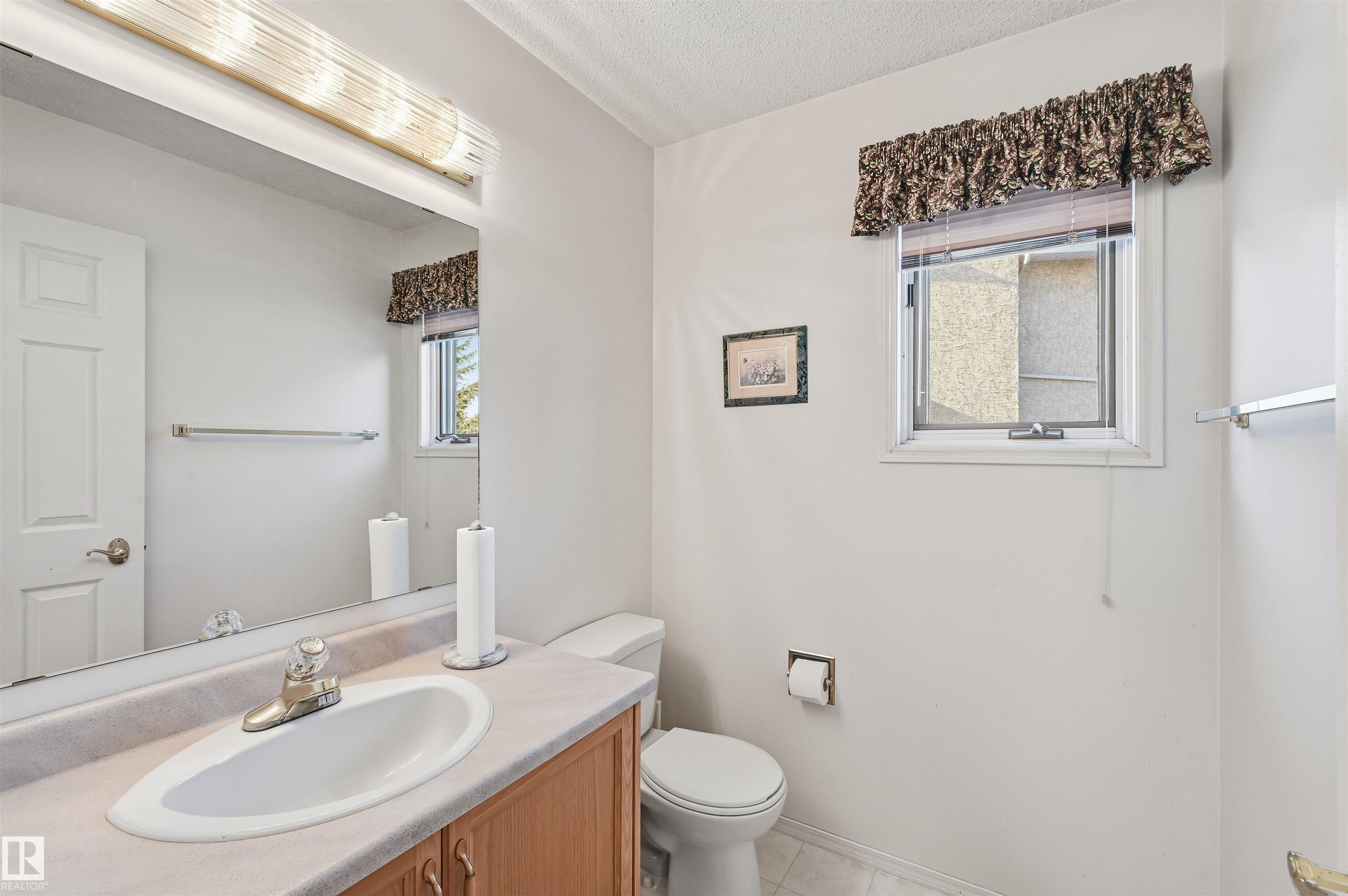 Photo 25 at 27 Cormack Crescent NW, Carter Crest, Edmonton