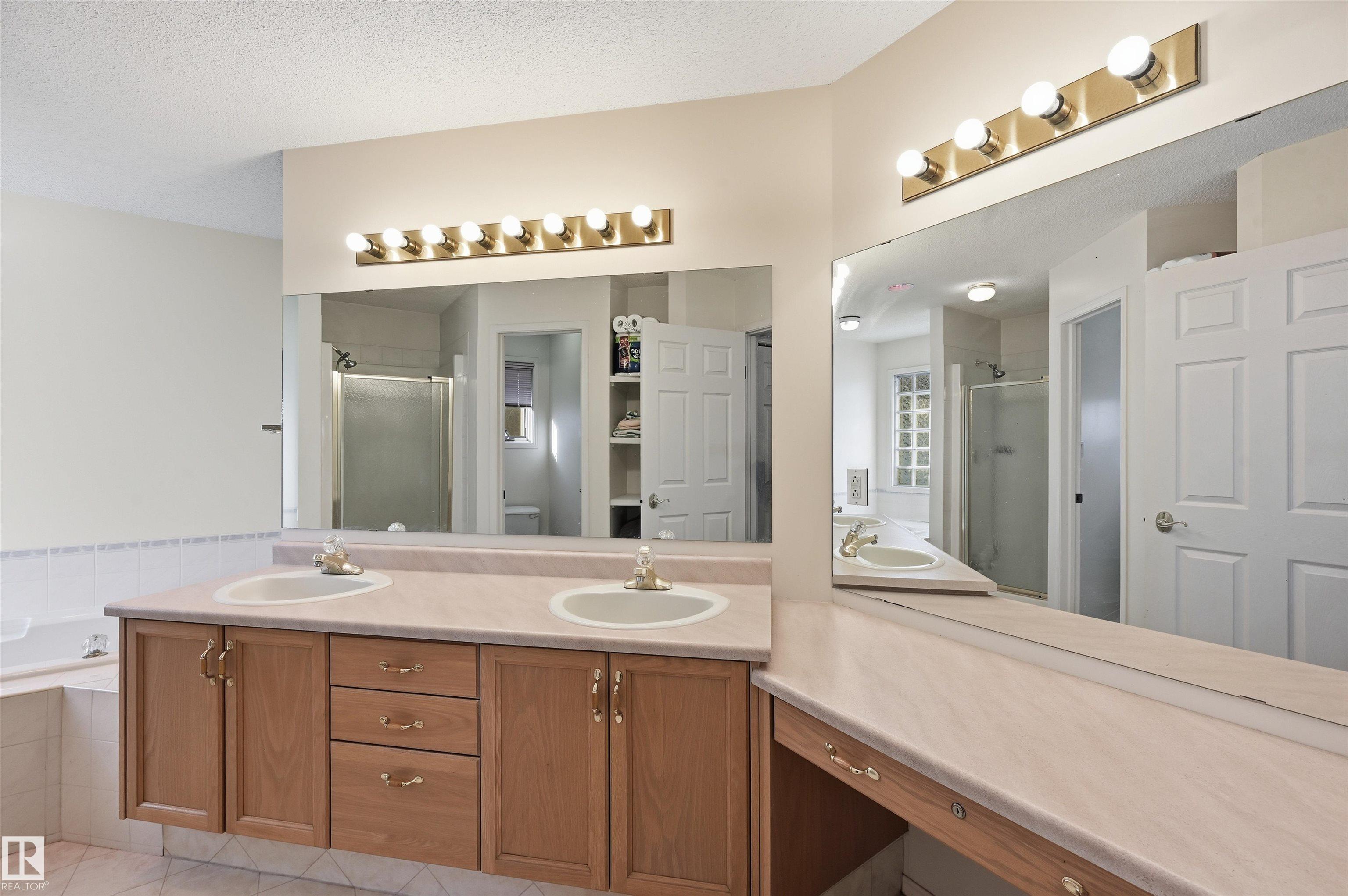 Photo 34 at 27 Cormack Crescent NW, Carter Crest, Edmonton