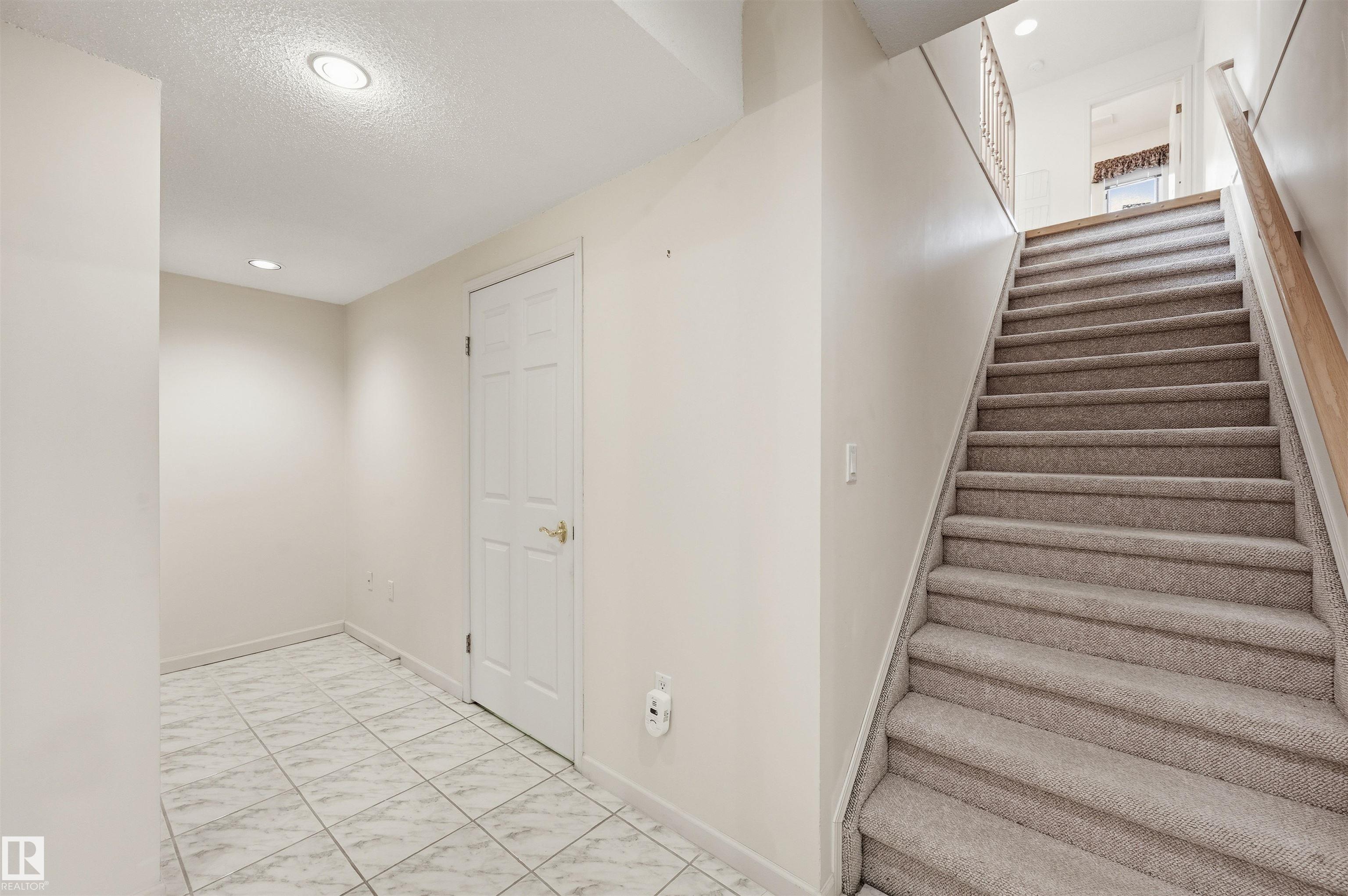 Photo 46 at 27 Cormack Crescent NW, Carter Crest, Edmonton