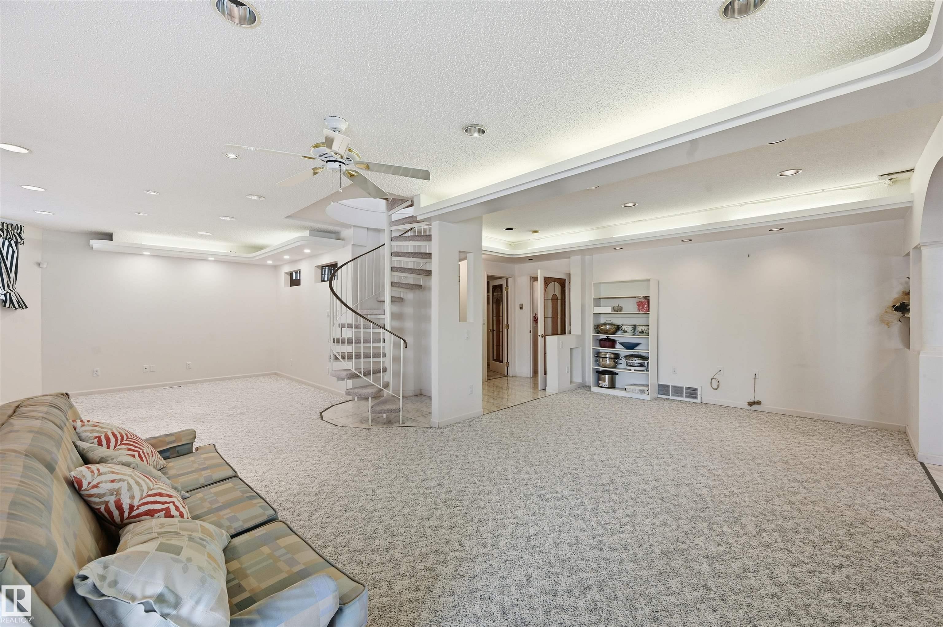 Photo 48 at 27 Cormack Crescent NW, Carter Crest, Edmonton