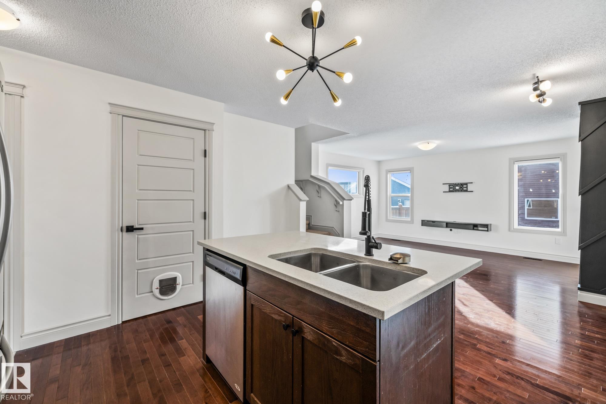 Photo 8 at 22115 88 Avenue NW, Rosenthal, Edmonton