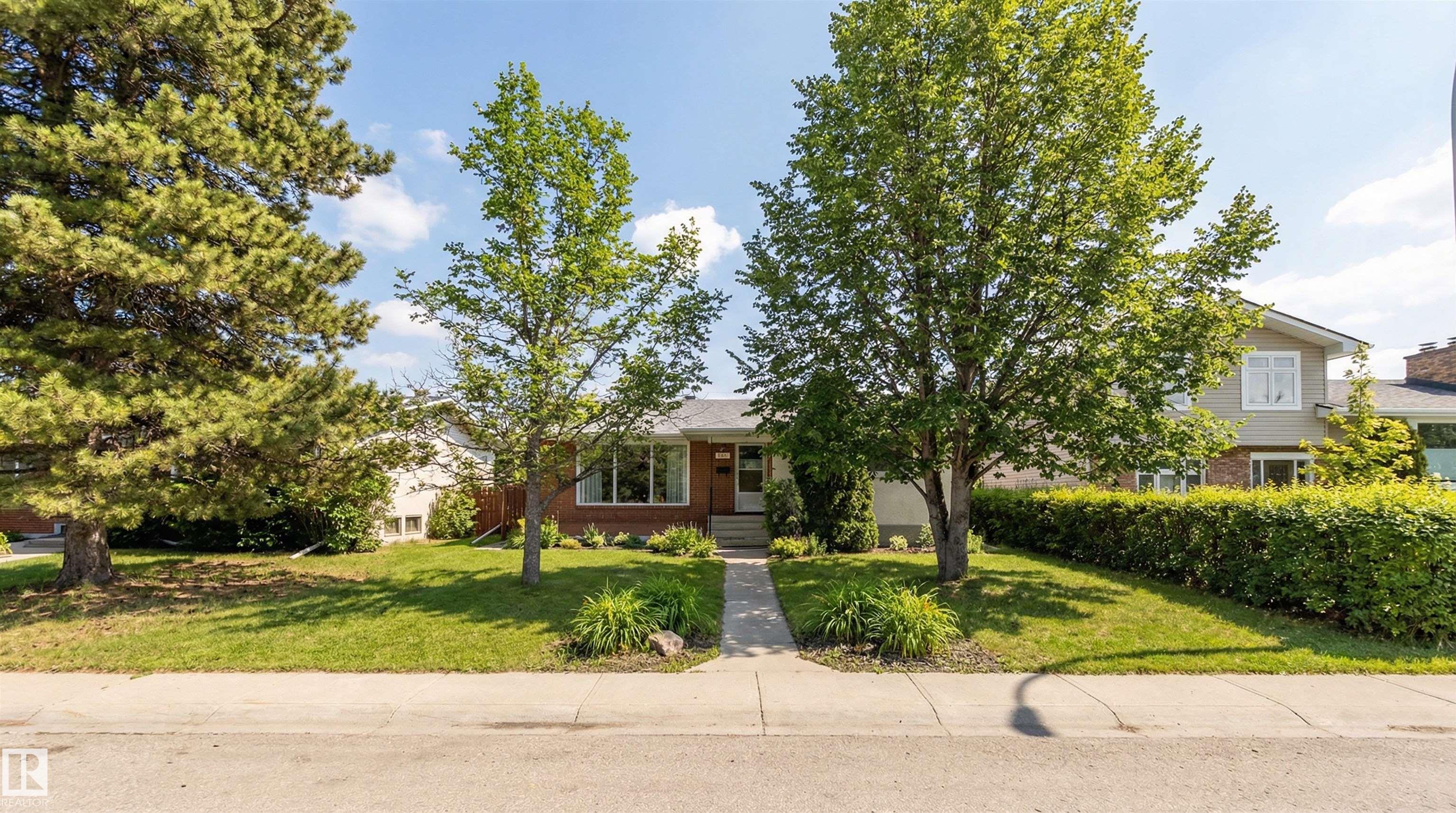 11323 35a Avenue NW, Greenfield, Edmonton