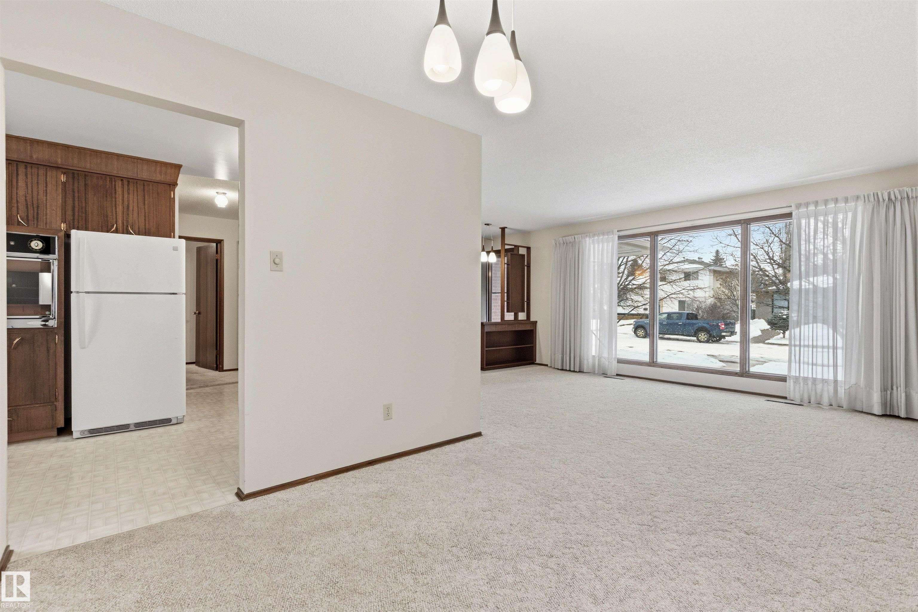 Photo 14 at 11323 35a Avenue NW, Greenfield, Edmonton