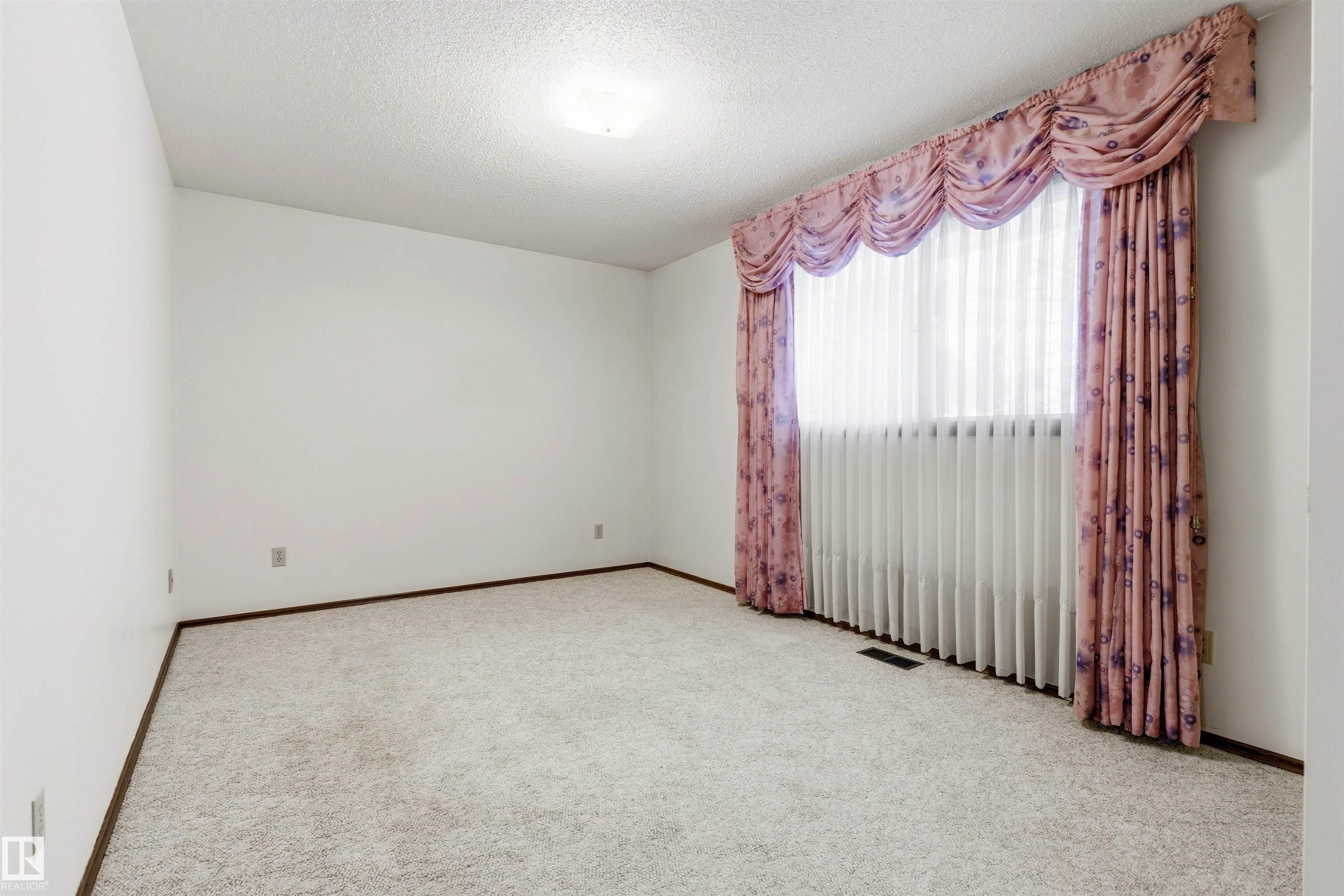 Photo 24 at 11323 35a Avenue NW, Greenfield, Edmonton