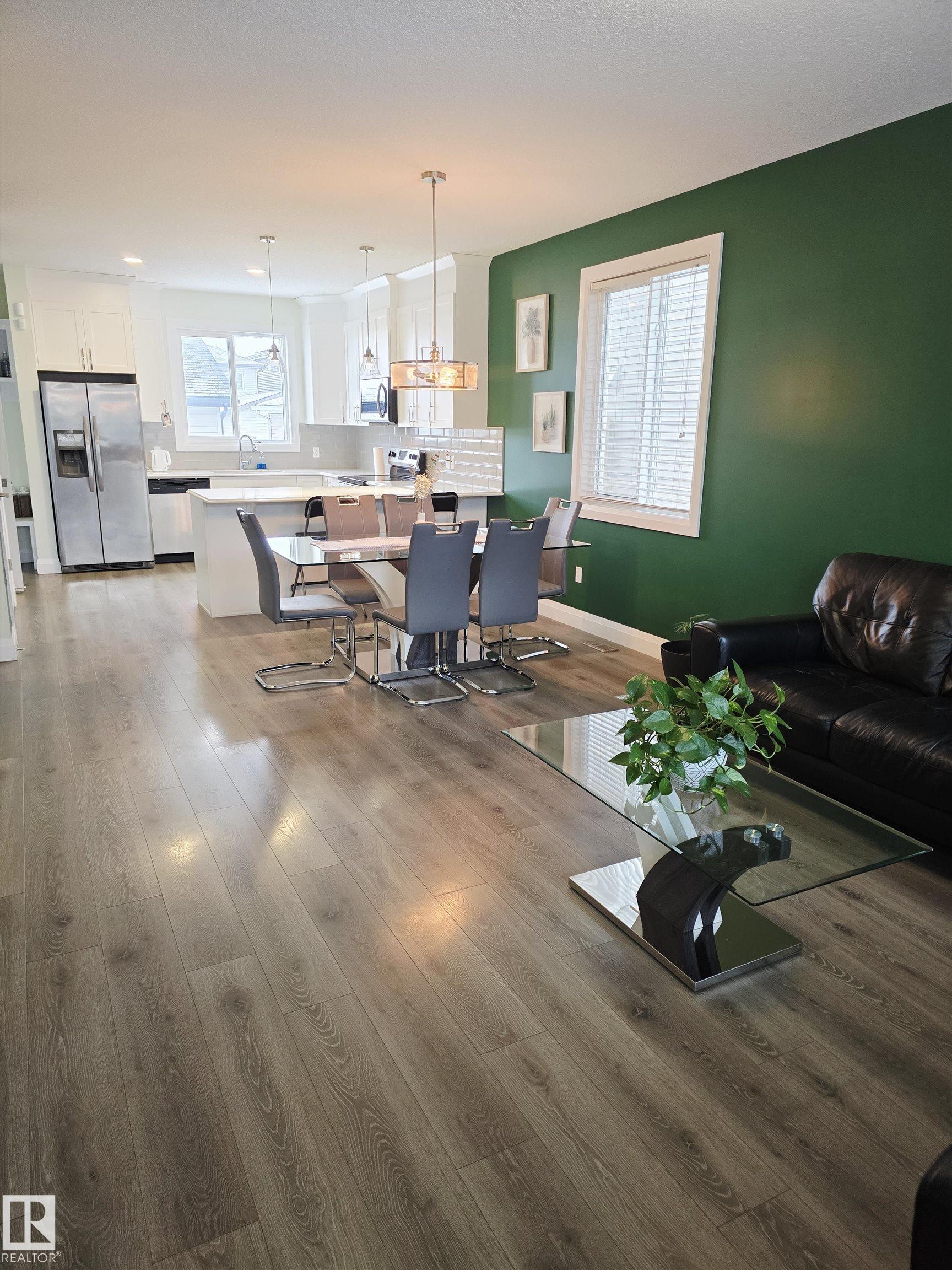 Picture for 389 Charlesworth Drive DR SW SW