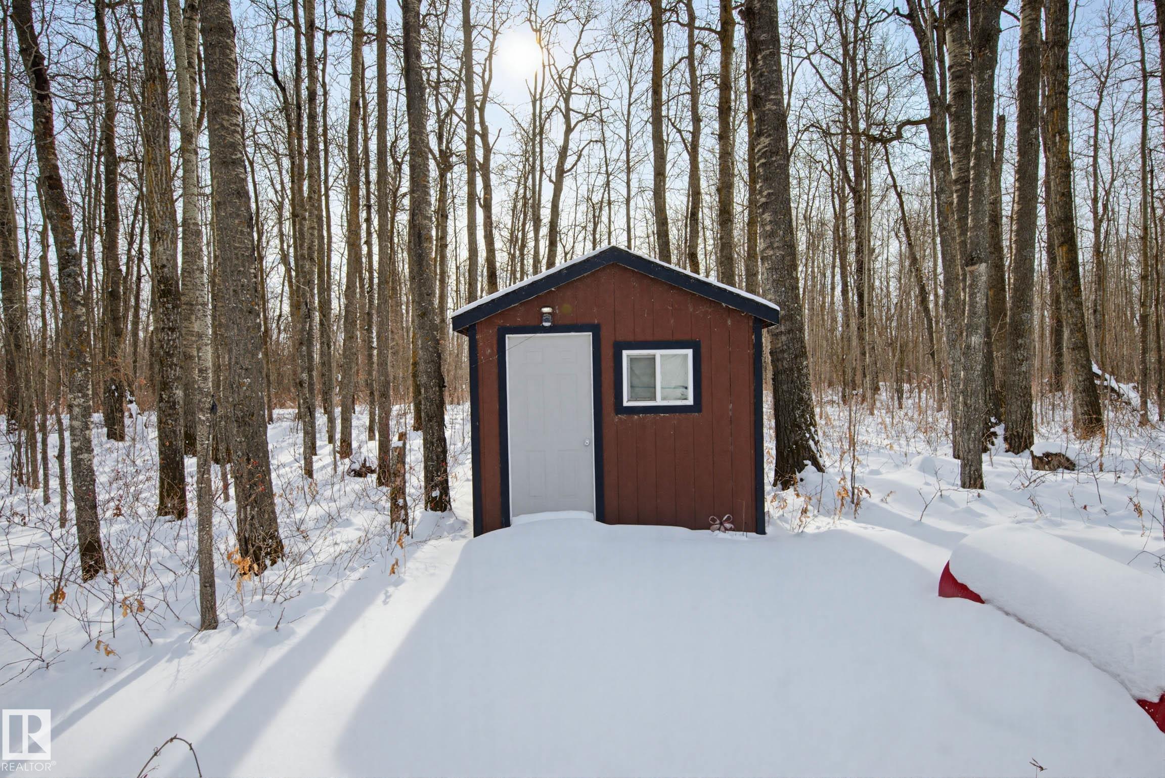 Photo 11 at 7 - 53102 Rge Road 43, South Woodland Acres, Rural Parkland County