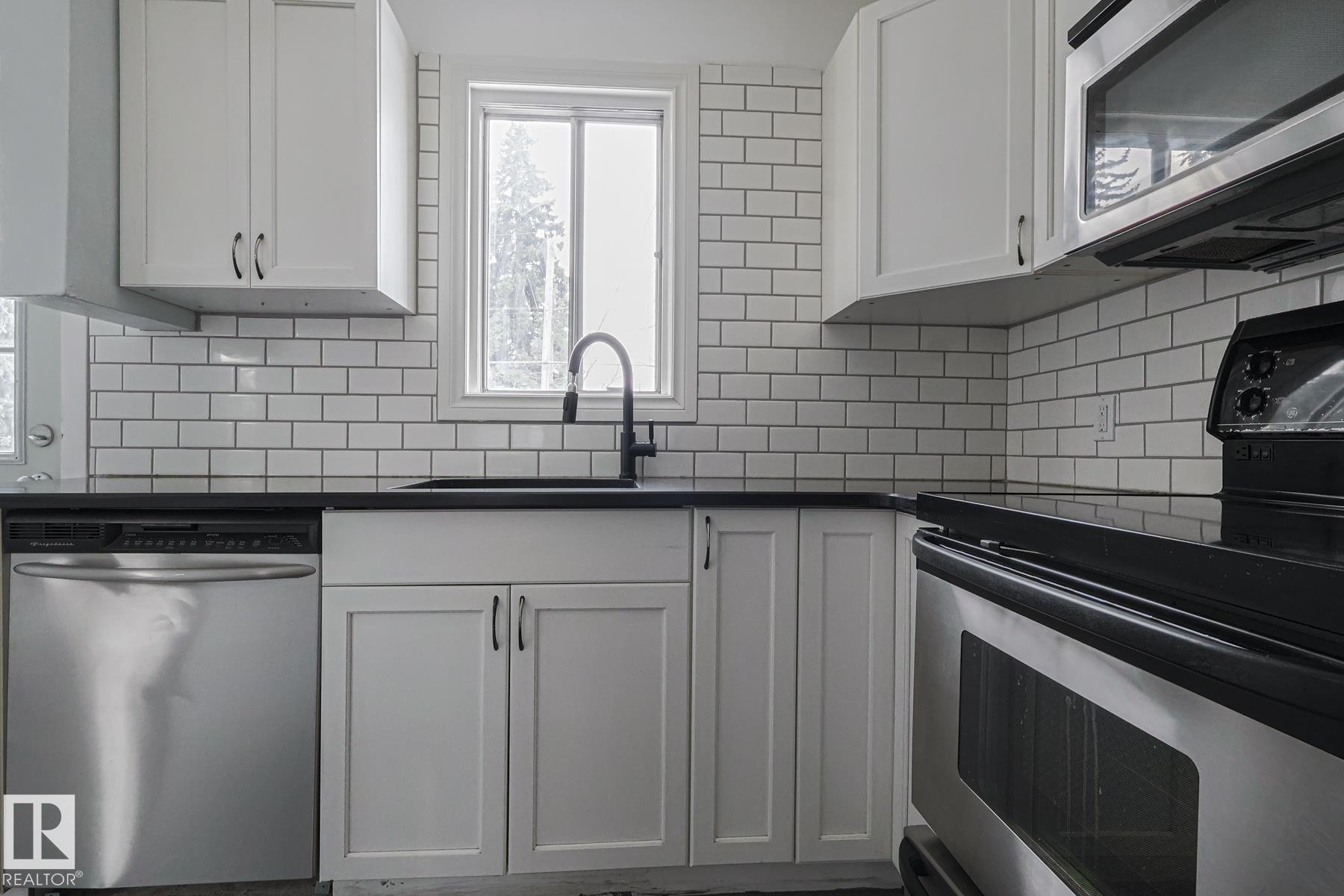 Photo 17 at 13519 107a Avenue NW, North Glenora, Edmonton