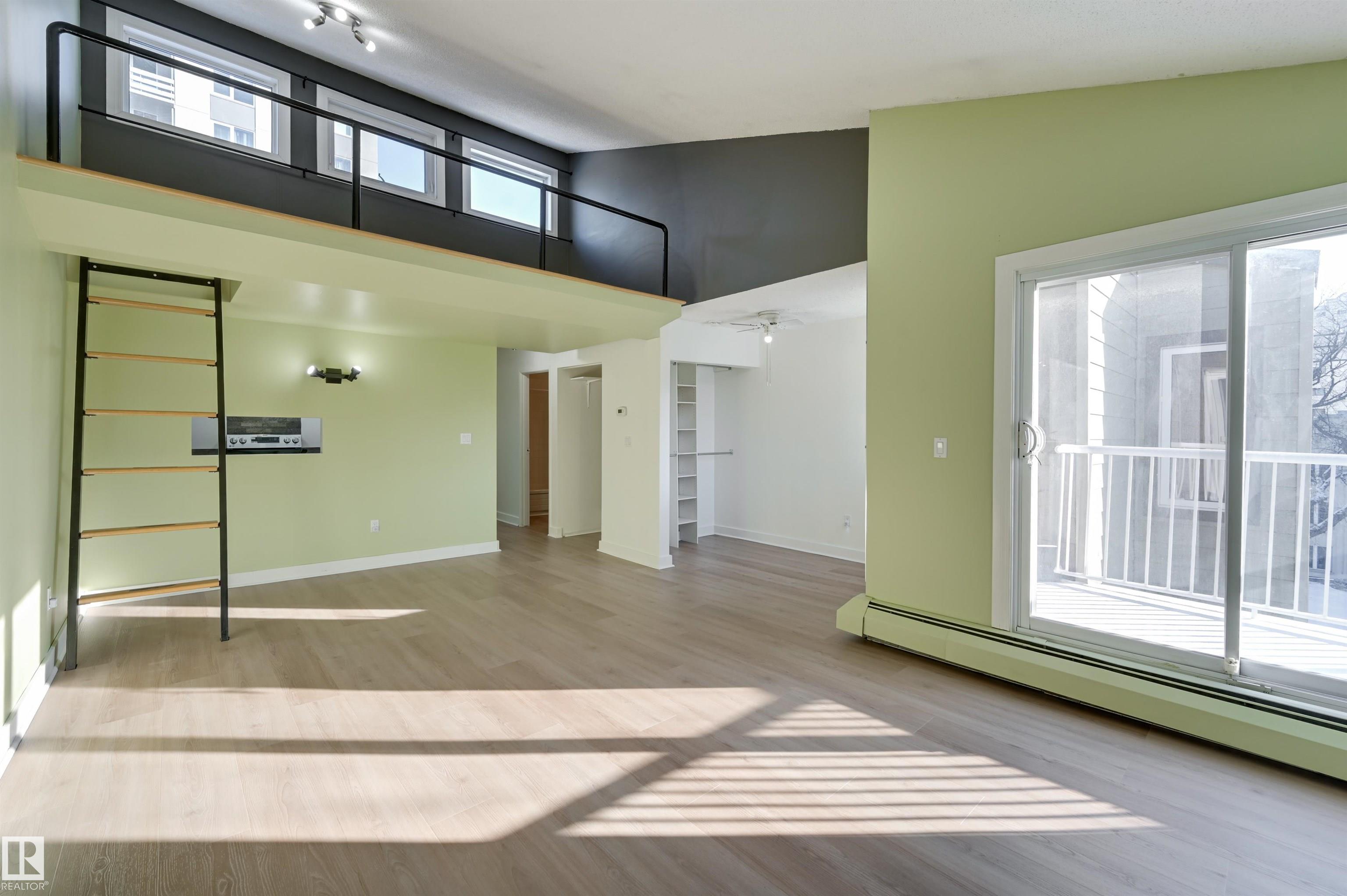 303 - 10138 116 Street NW, Wîhkwêntôwin, Edmonton