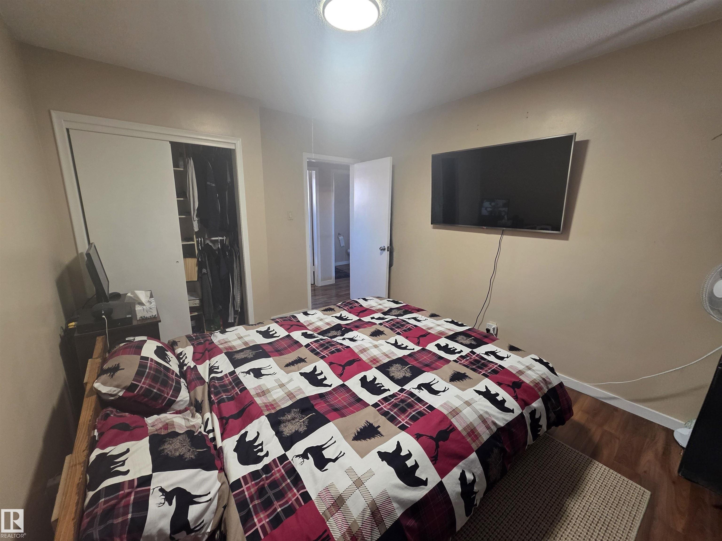 Photo 14 at 16142 110b Avenue NW, Mayfield, Edmonton