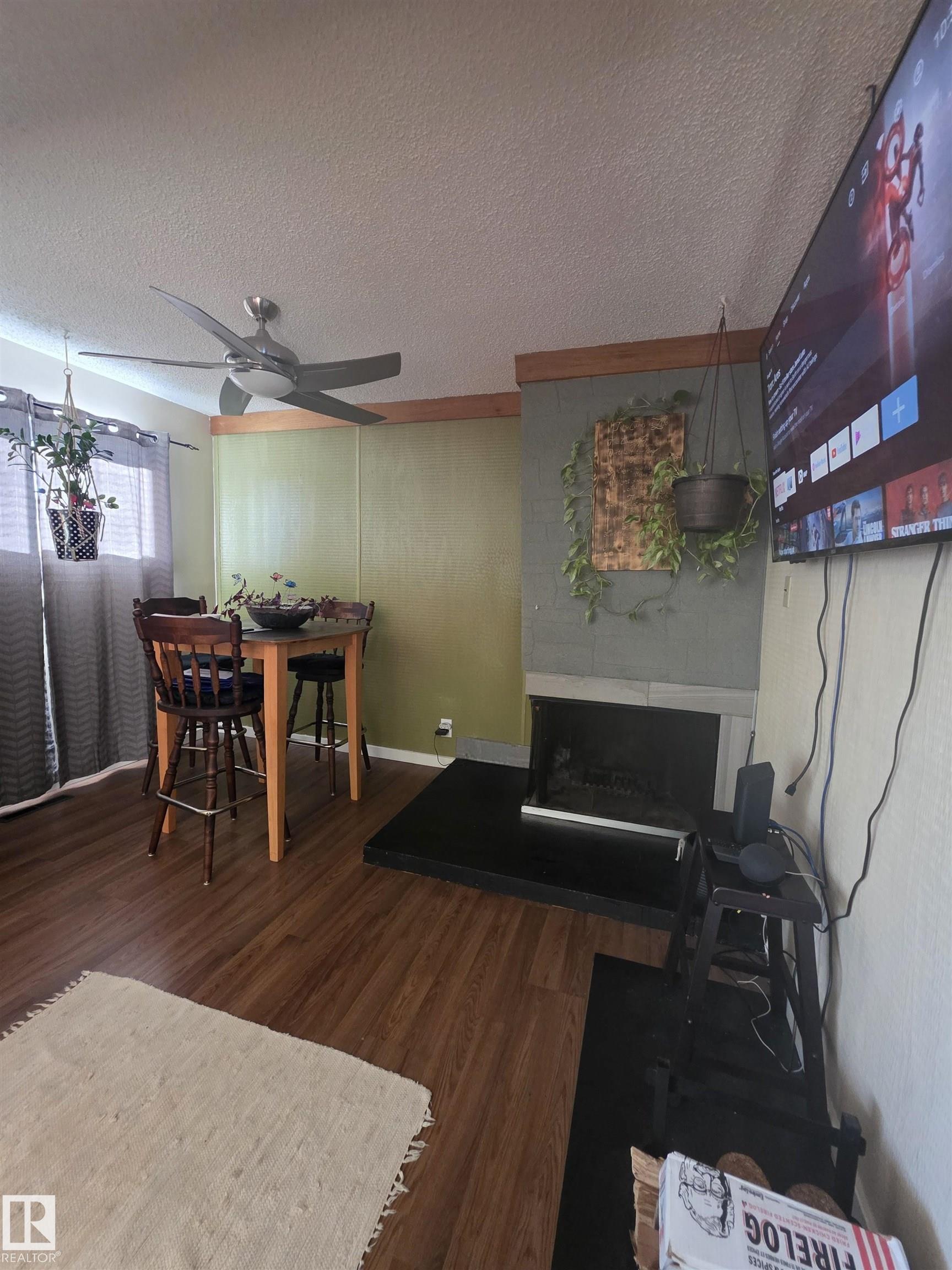 Photo 7 at 16142 110b Avenue NW, Mayfield, Edmonton