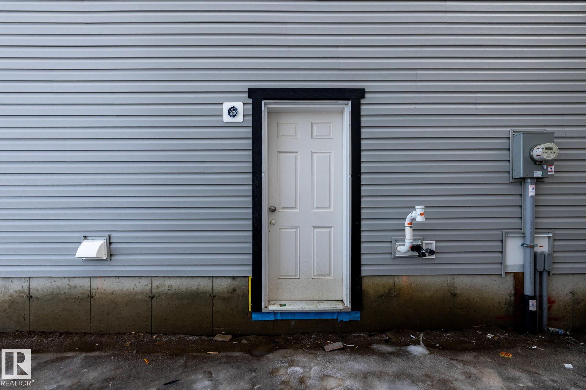 Photo 2 at 2144 210 Street NW, Stillwater, Edmonton