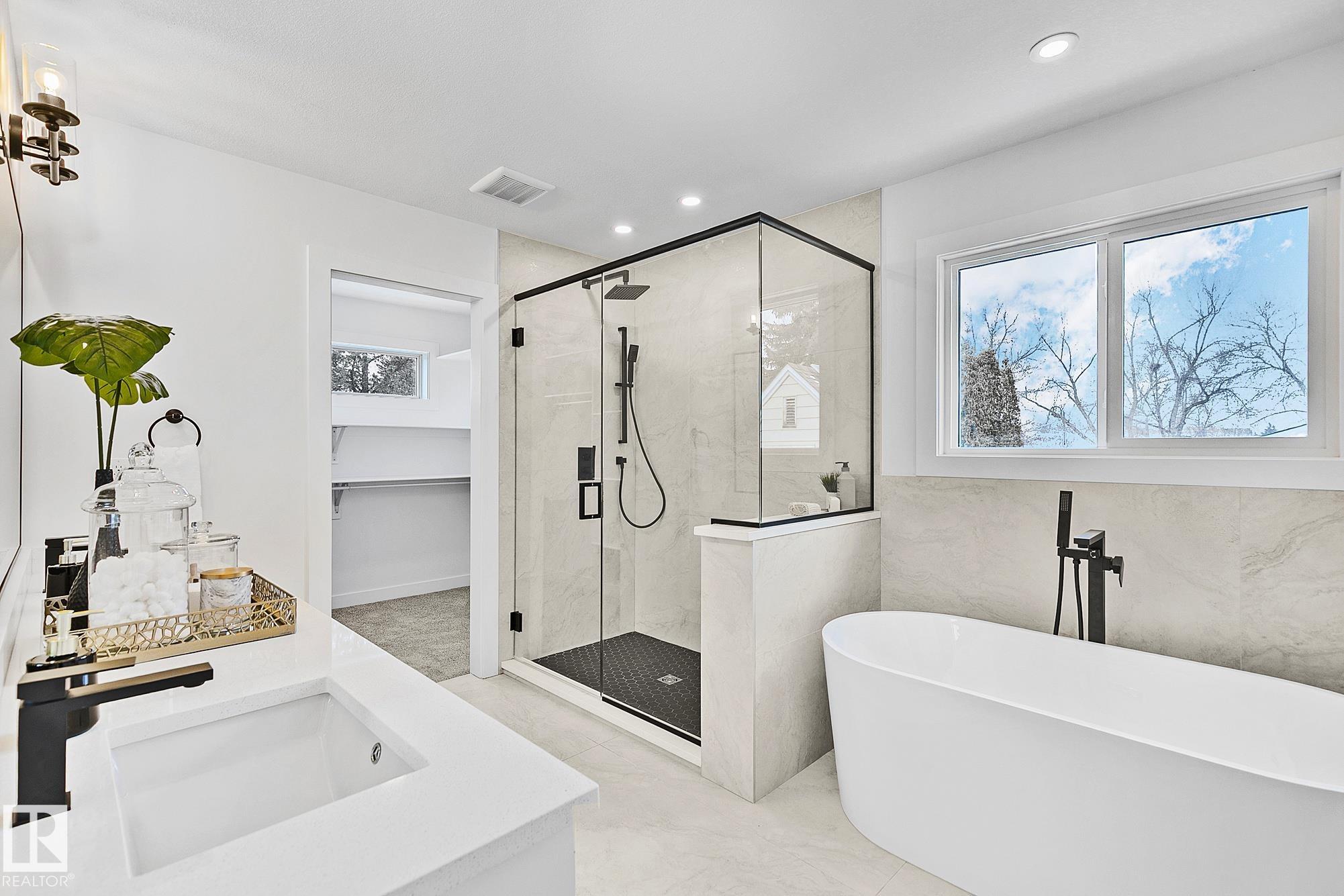 Photo 34 at 11238 61 Street NW, Highlands, Edmonton