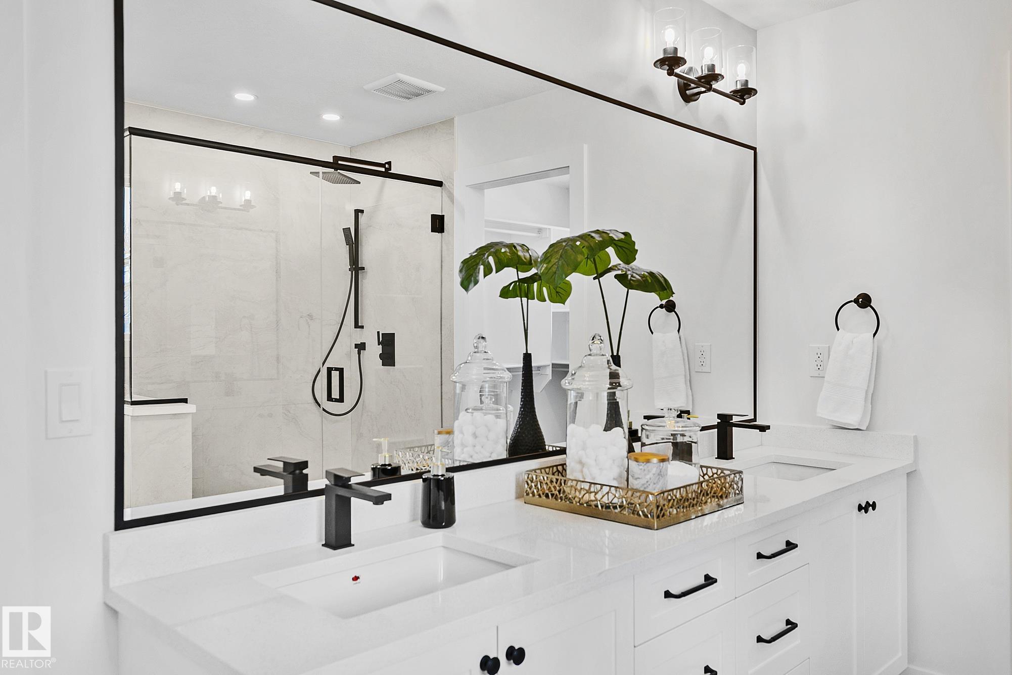 Photo 36 at 11238 61 Street NW, Highlands, Edmonton