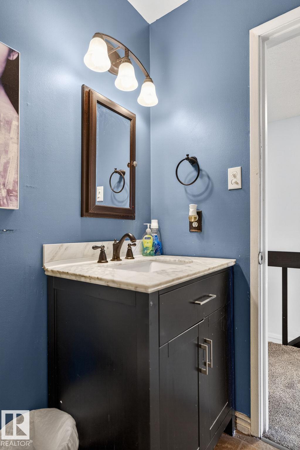 Photo 34 at 105 Village On The Green green NW, York, Edmonton