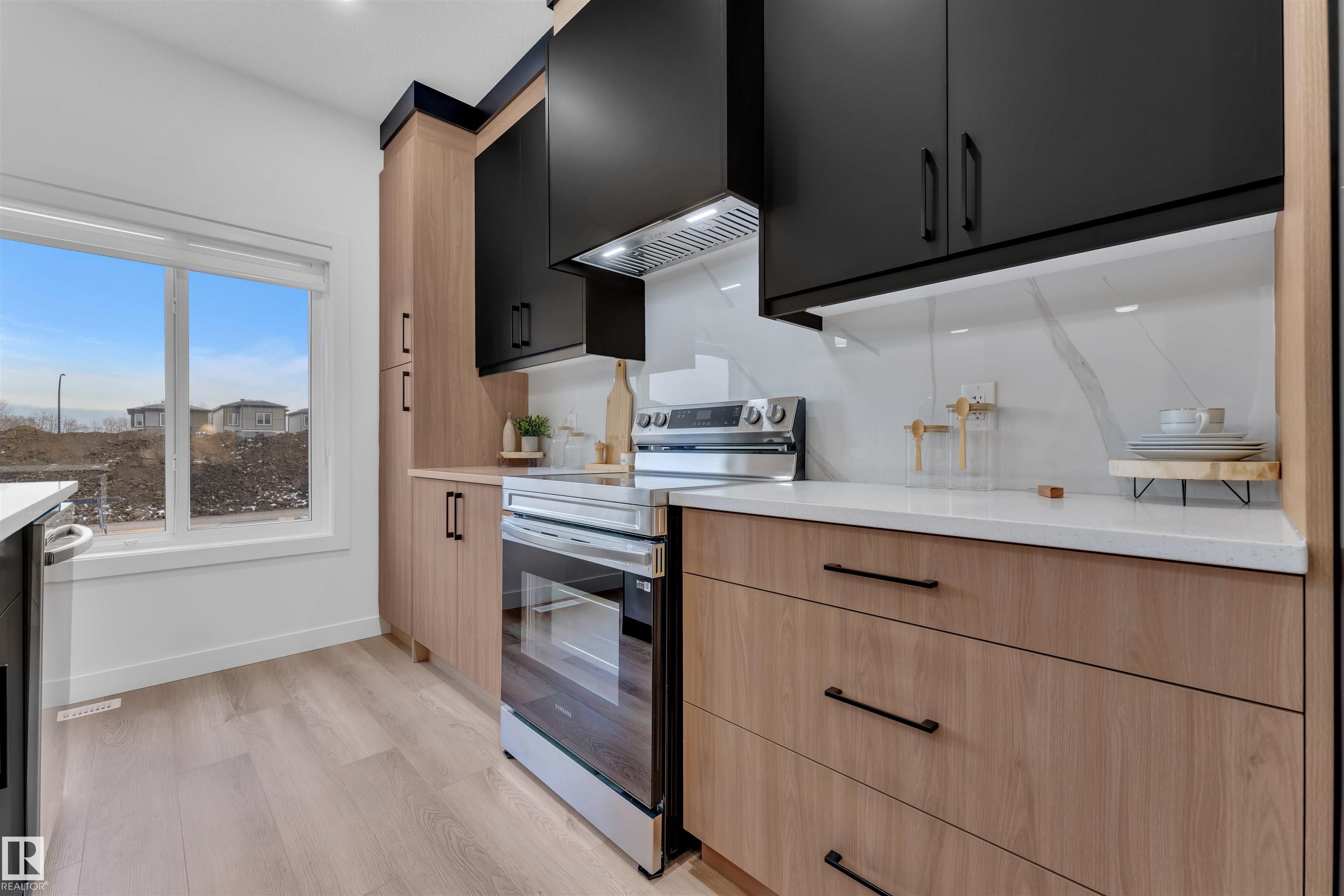 Photo 11 at 203 25 Street SW, Alces, Edmonton