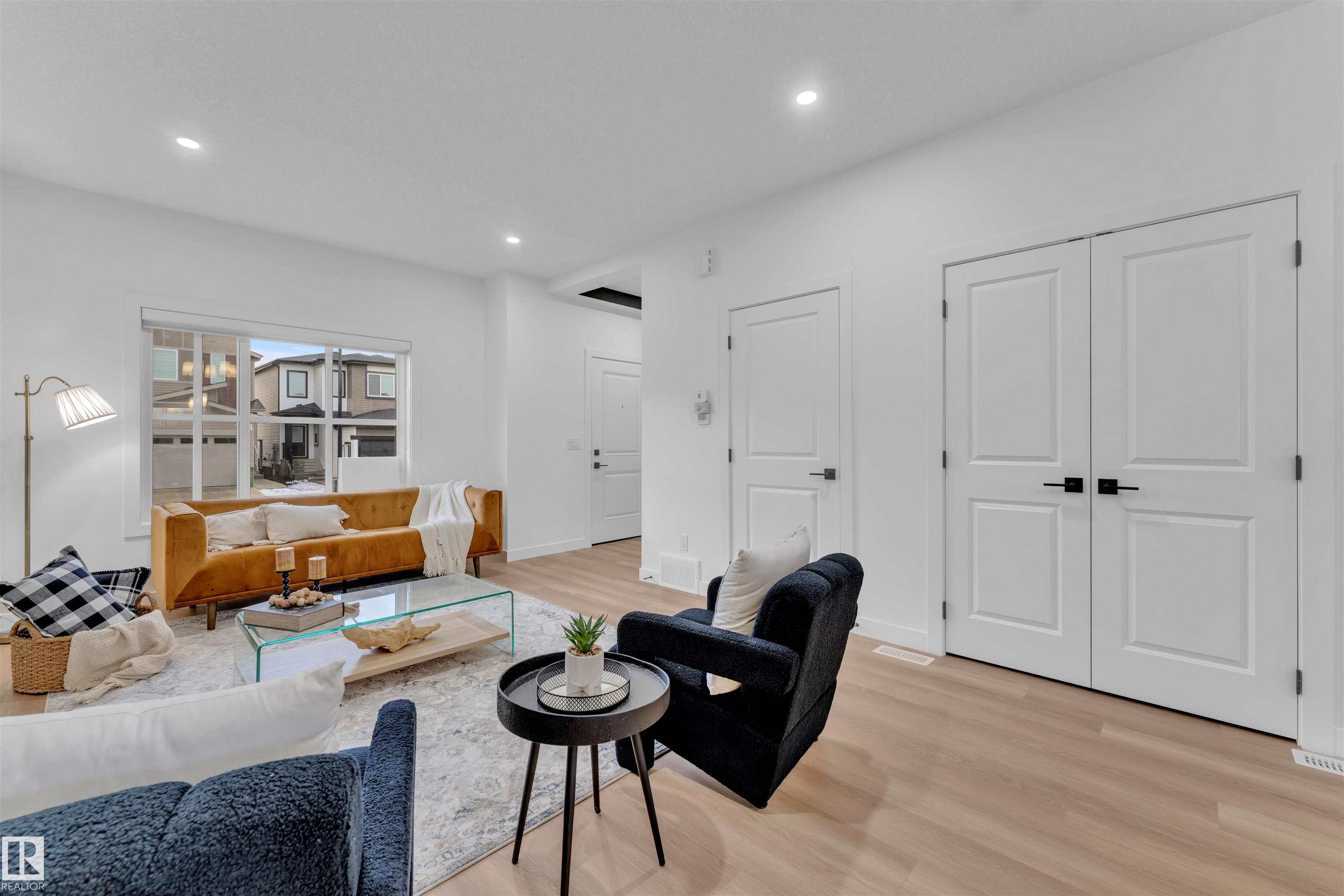 Photo 4 at 203 25 Street SW, Alces, Edmonton