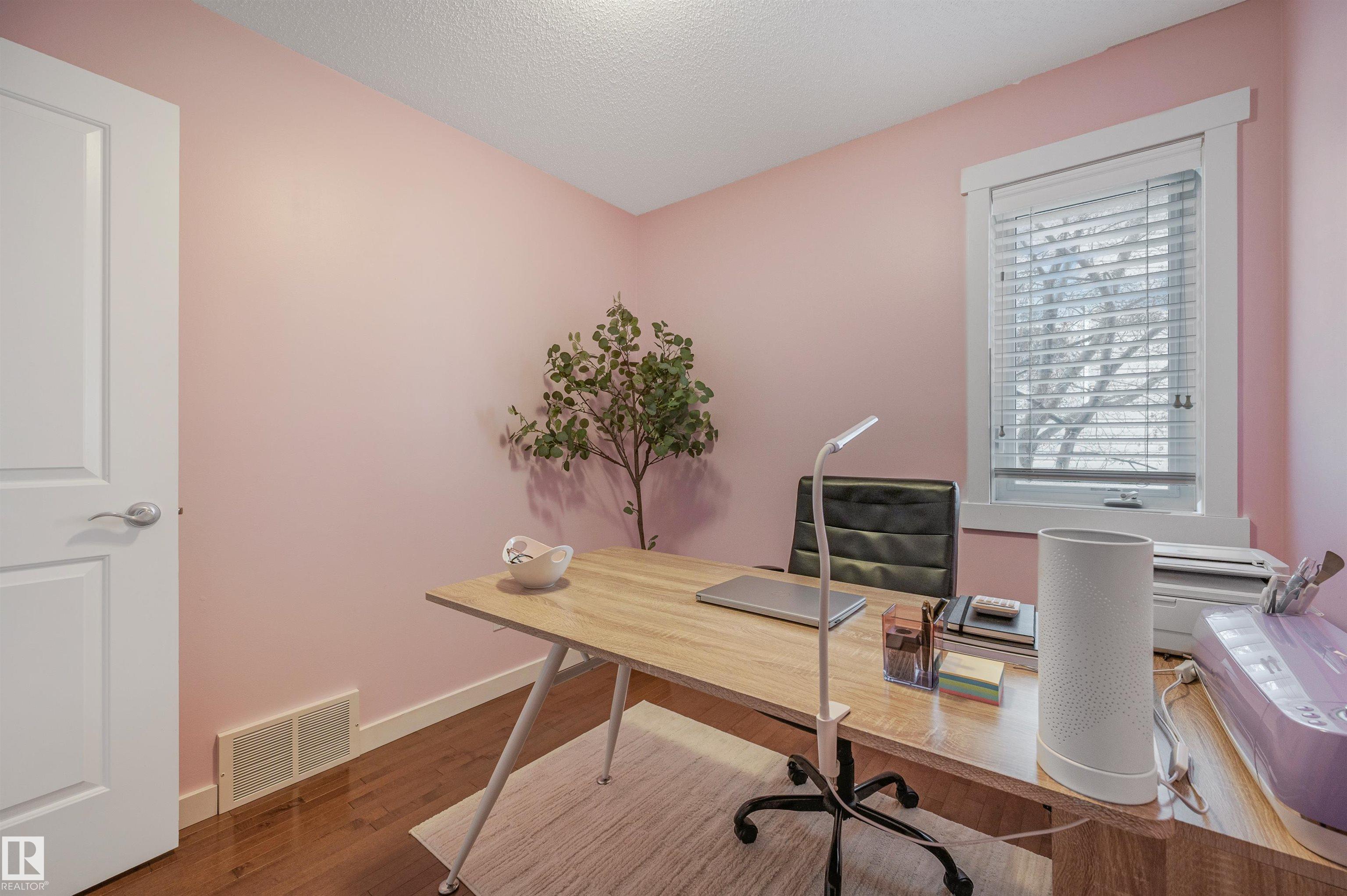 Photo 7 at 284 Cornwall Road, Lakeland Ridge, Sherwood Park