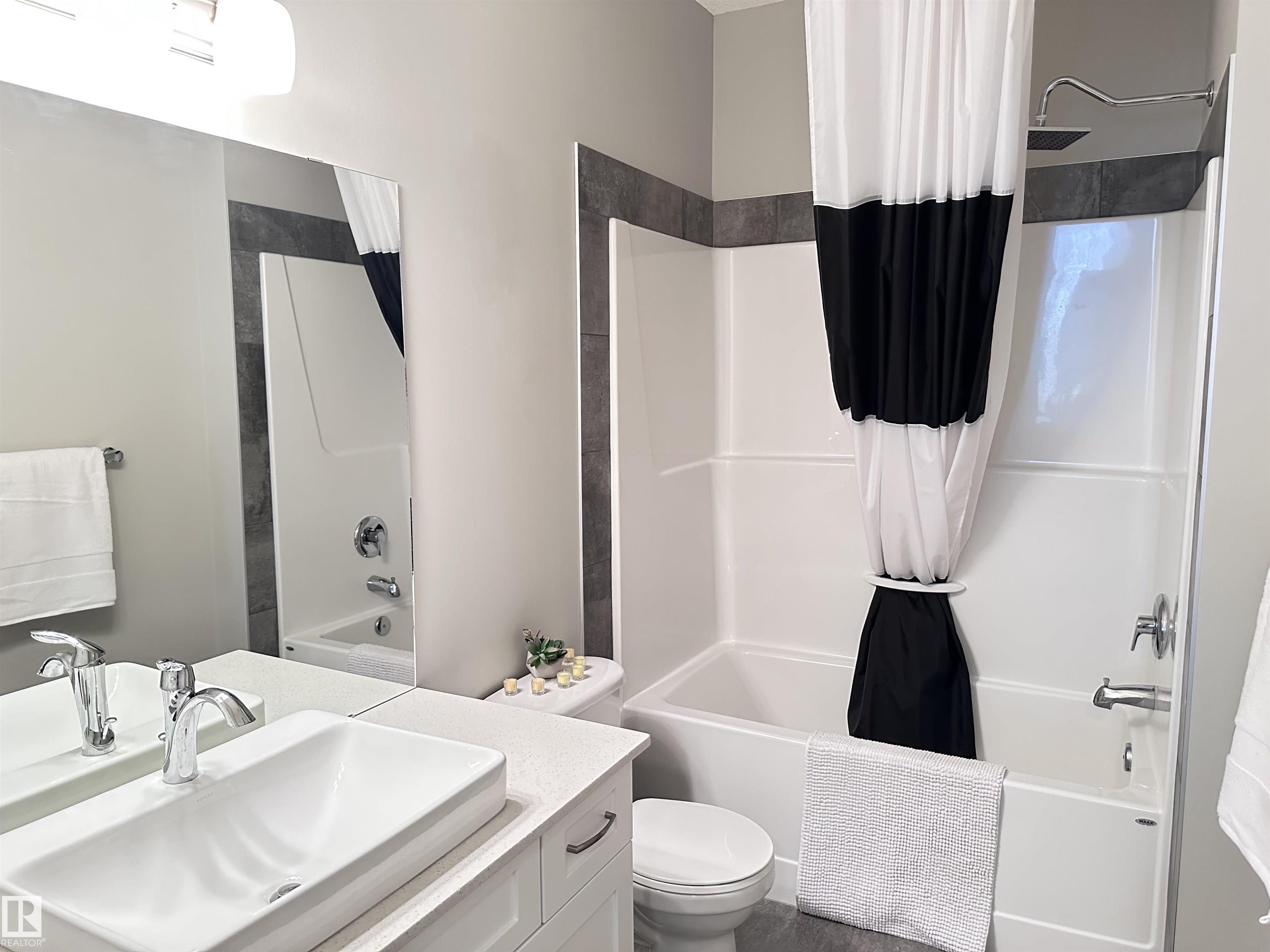 https://zimg.paragon.ice.com/ParagonImages/Property/PM/RAE/225388159/28/0/0/3bb847e5a7647b2d2adbb73b8592bf2d/1/c8bb0235d42f14a4cf206bbc93ffefbe/225388159-50c90d61-8601-482d-b9e0-b44fd36a1e2c.JPG