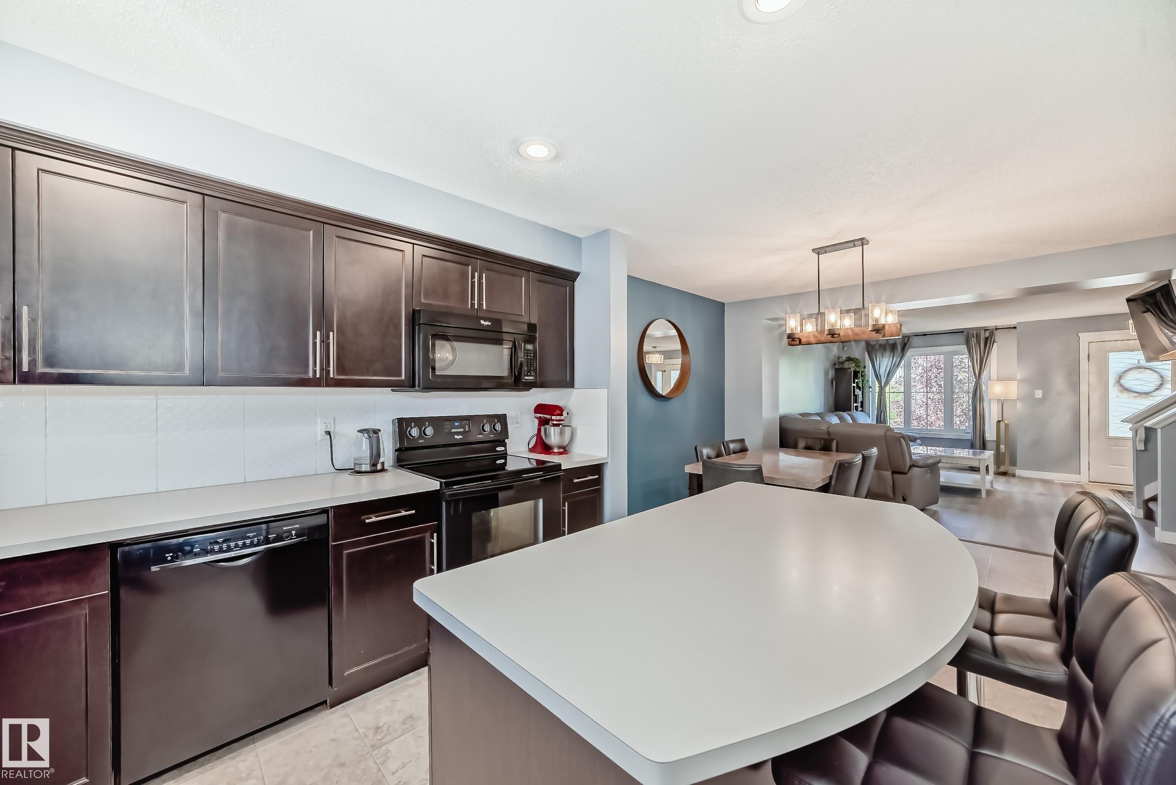 Photo 20 at 327 Desrochers Boulevard SW, Desrochers Area, Edmonton