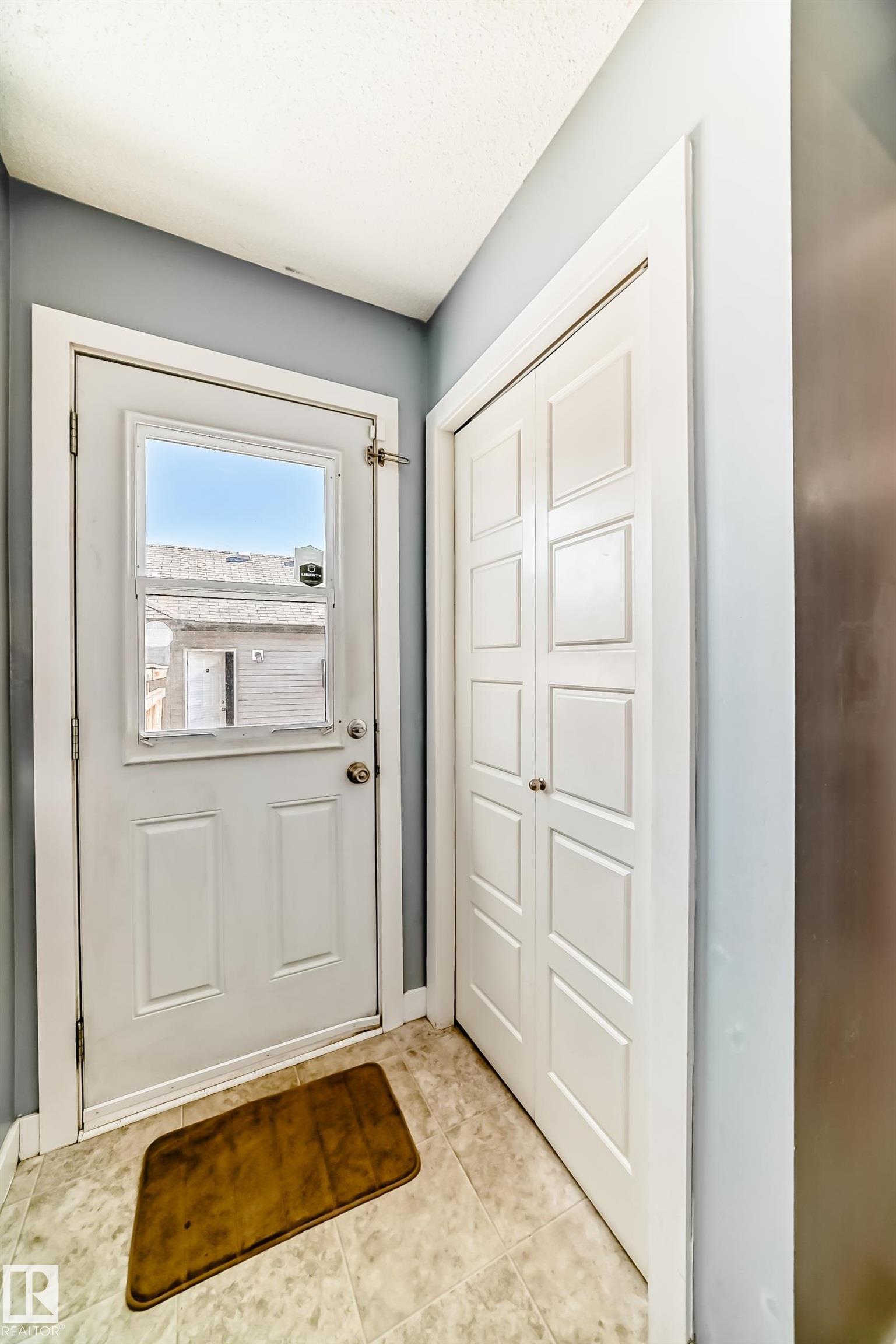 Photo 7 at 327 Desrochers Boulevard SW, Desrochers Area, Edmonton