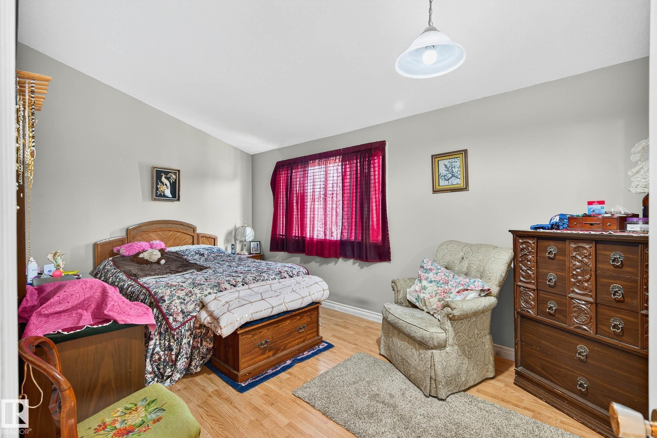 Photo 14 at 148 Great oaks, Broadmoor Estates, Sherwood Park