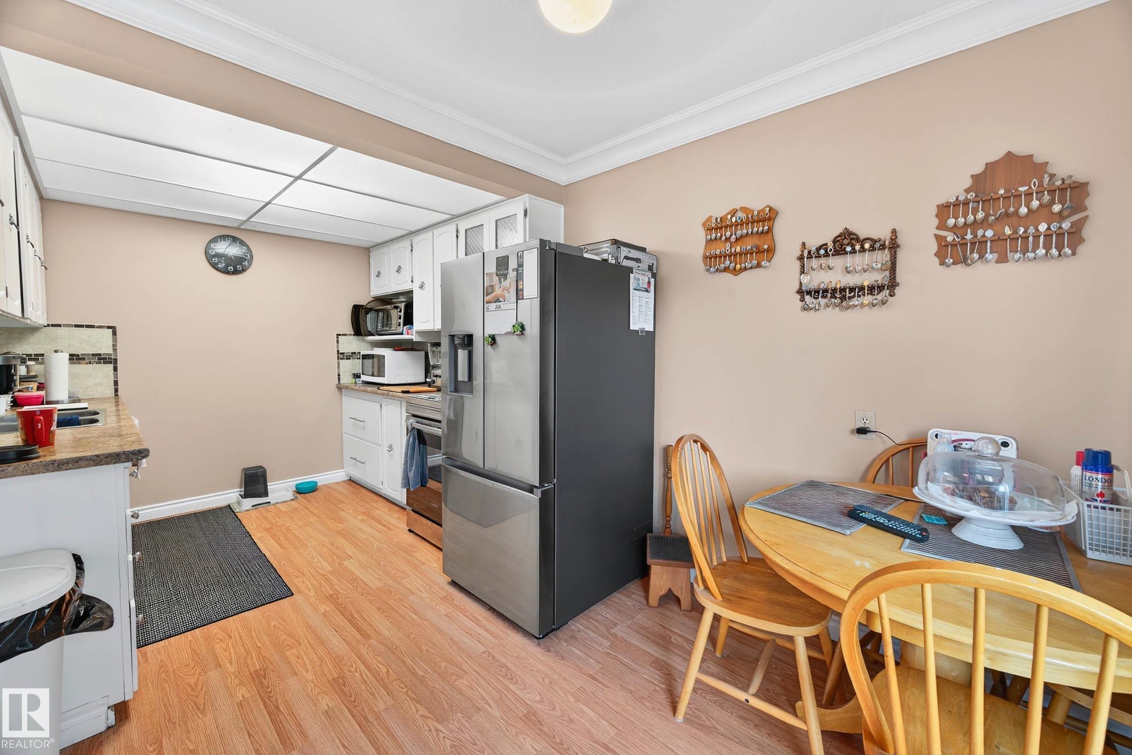 Photo 7 at 148 Great oaks, Broadmoor Estates, Sherwood Park