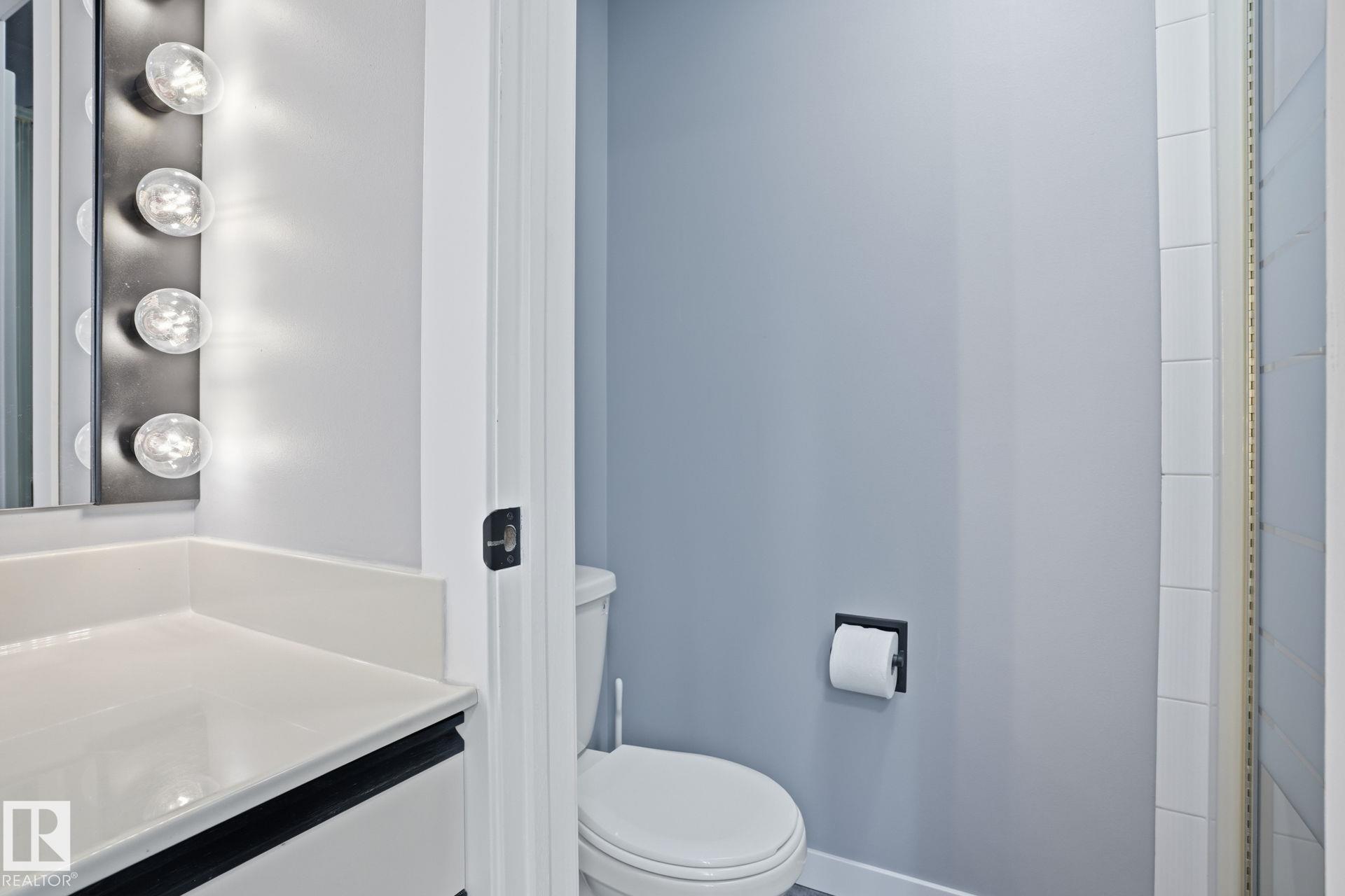 Photo 31 at 11019 10 Avenue NW, Twin Brooks, Edmonton