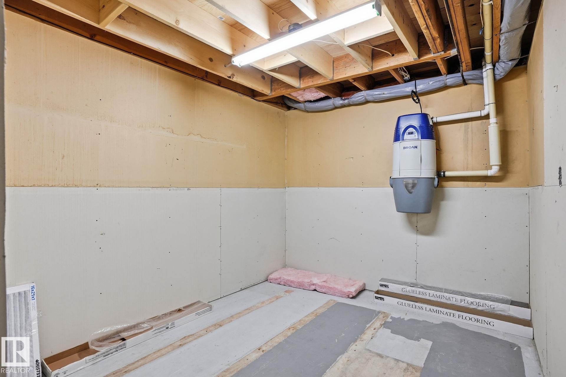 Photo 41 at 11019 10 Avenue NW, Twin Brooks, Edmonton