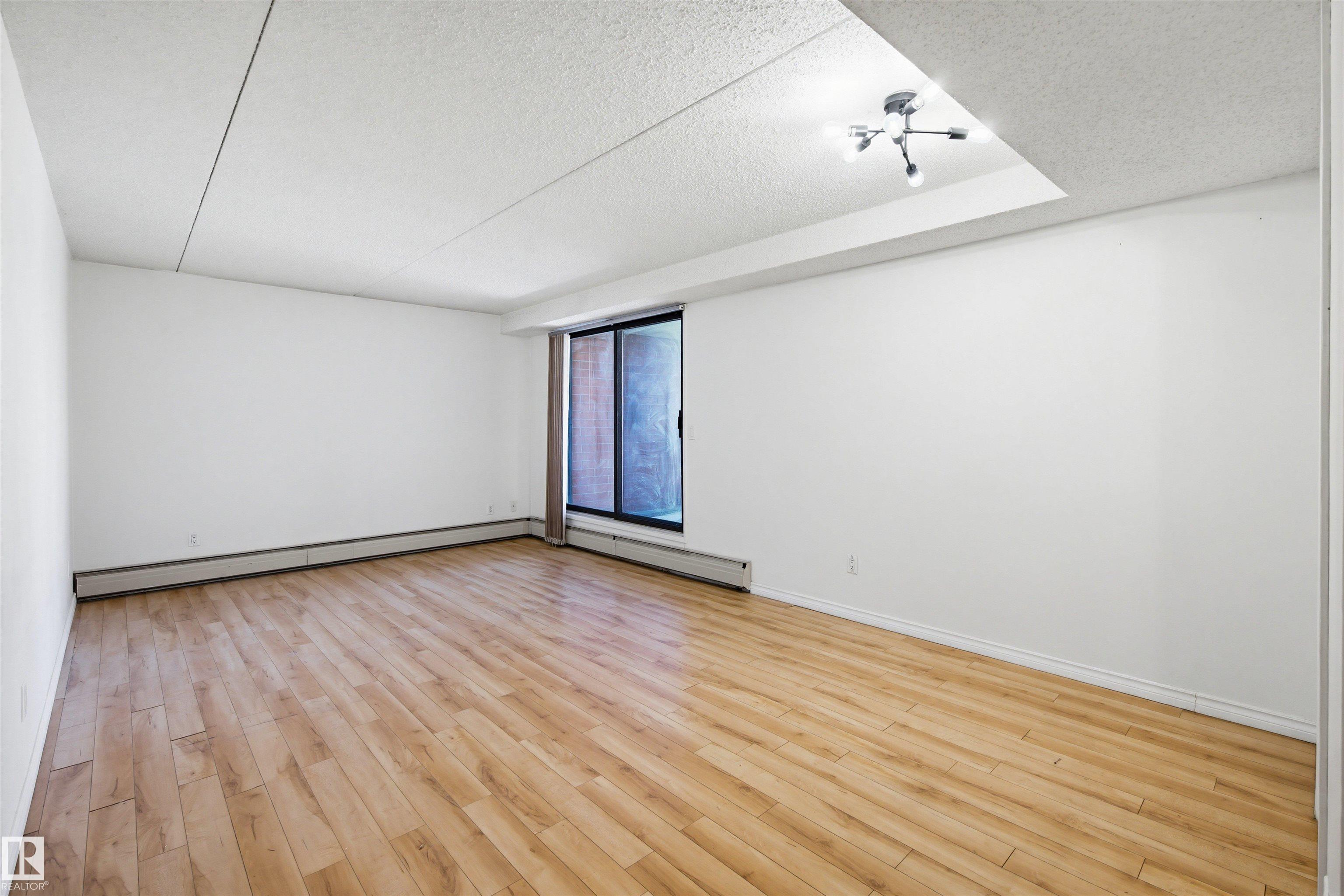 Photo 6 at 1106 - 9917 110 Street NW, Wîhkwêntôwin, Edmonton