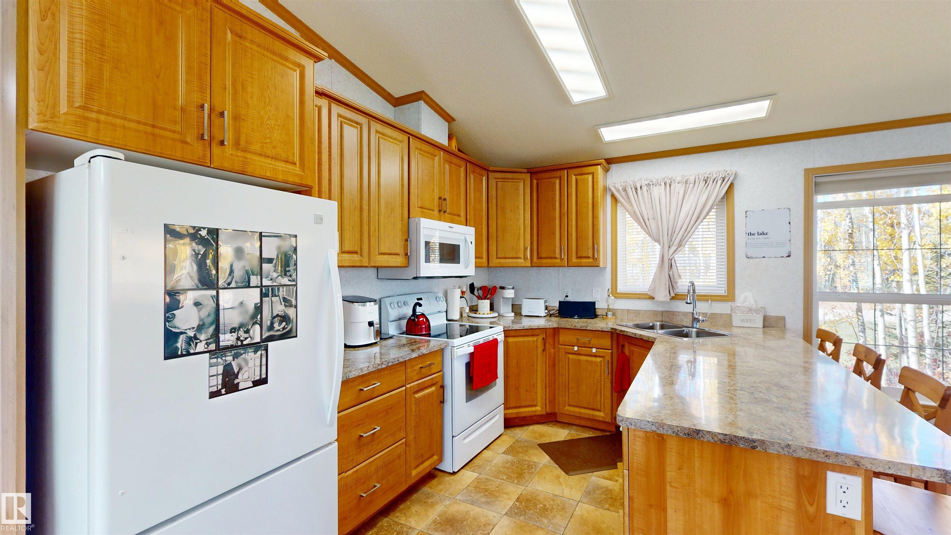 Photo 18 at 421 53414 Rge Road 62, Sherwood Cove, Rural Lac Ste. Anne County