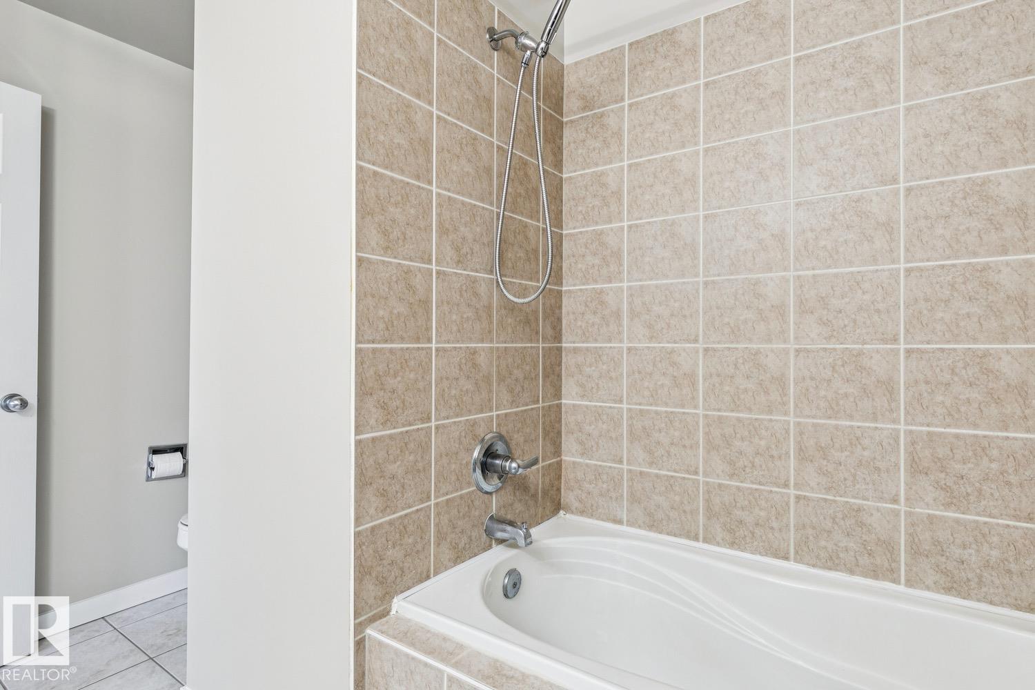 Photo 16 at 402 - 9919 105 Street NW, Downtown, Edmonton