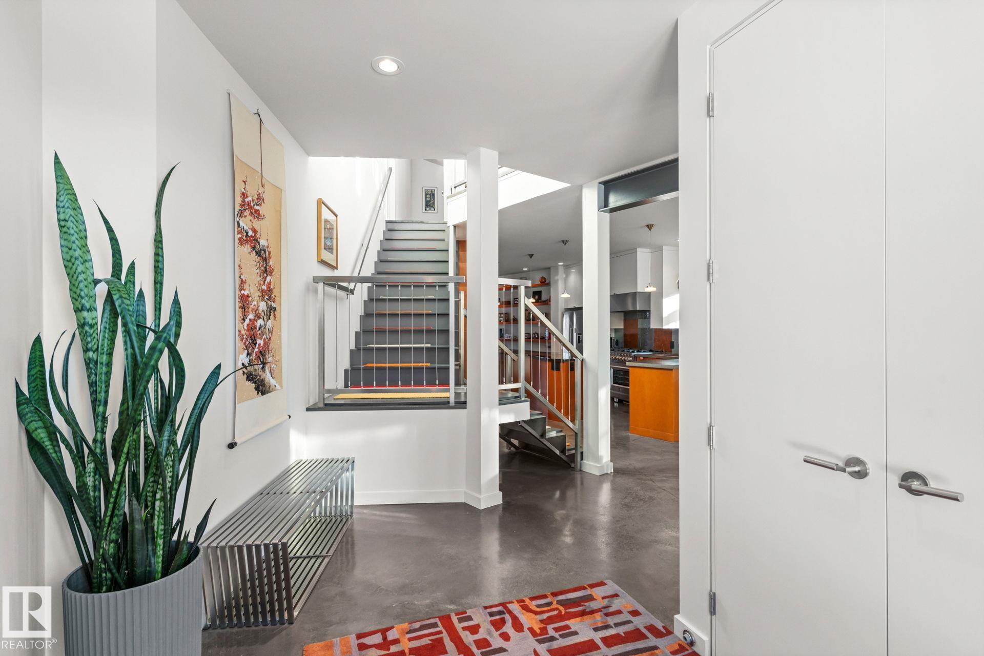 6428 Ada Boulevard NW, Highlands, Edmonton