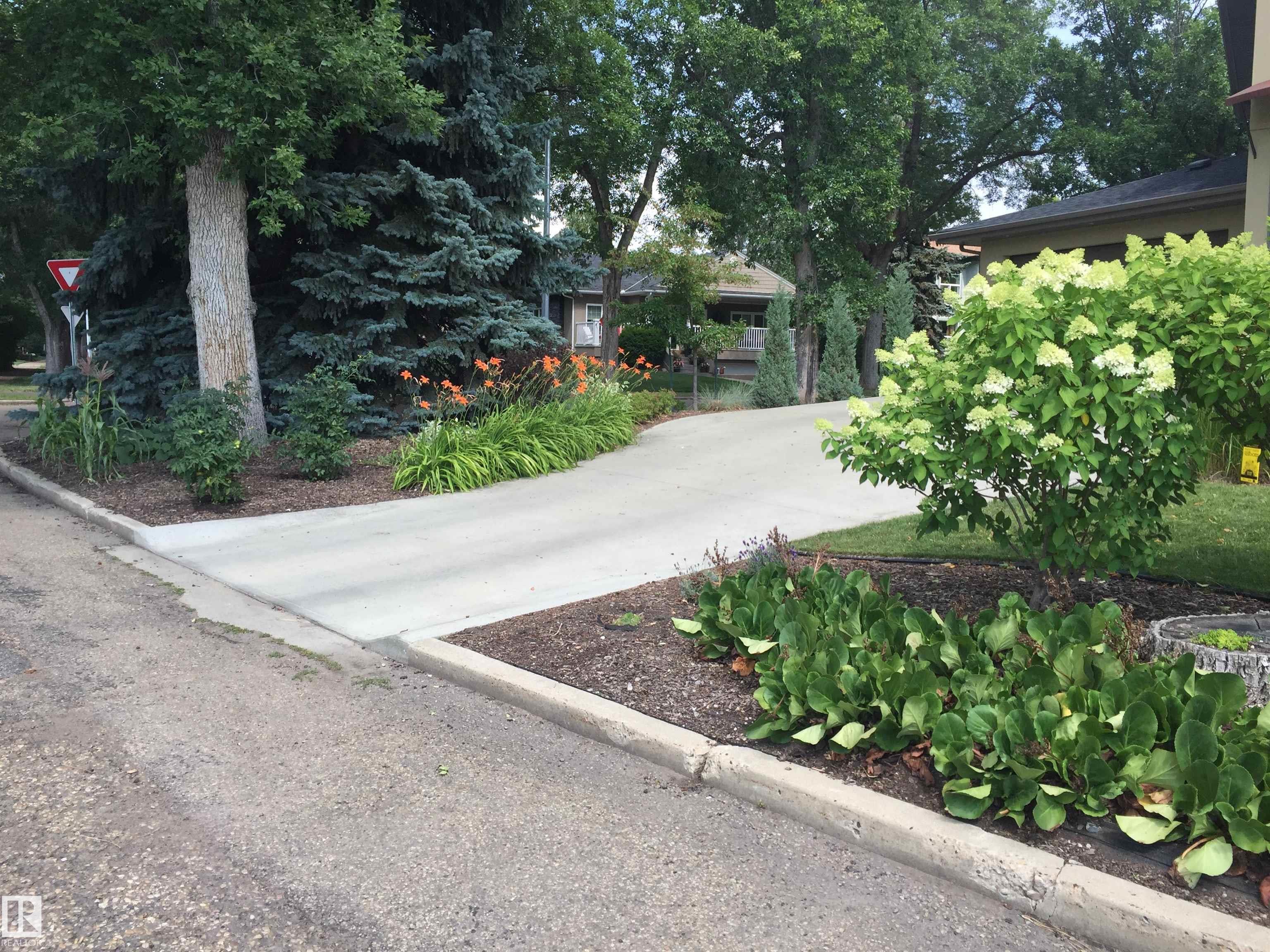 Photo 72 at 6428 Ada Boulevard NW, Highlands, Edmonton