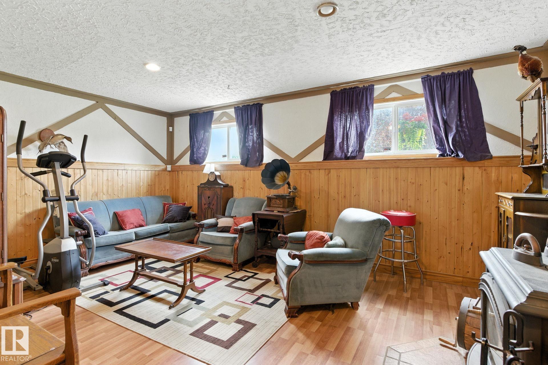 Photo 19 at 9608 98a Street, Morinville