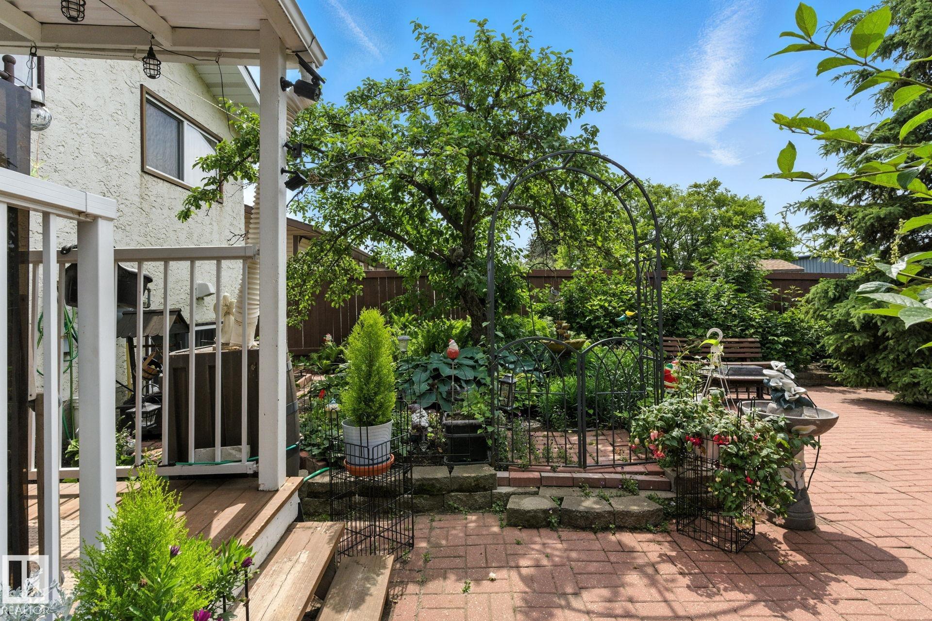 Photo 28 at 9608 98a Street, Morinville