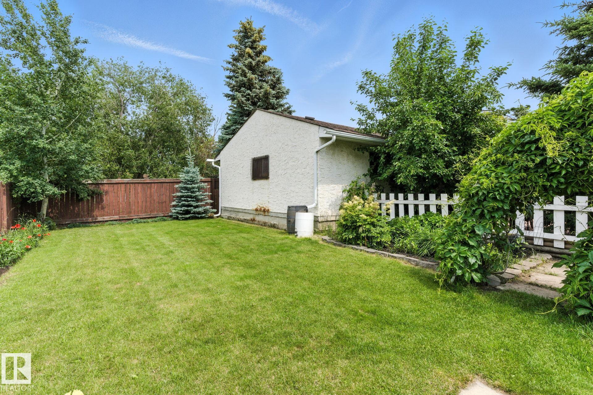 Photo 31 at 9608 98a Street, Morinville