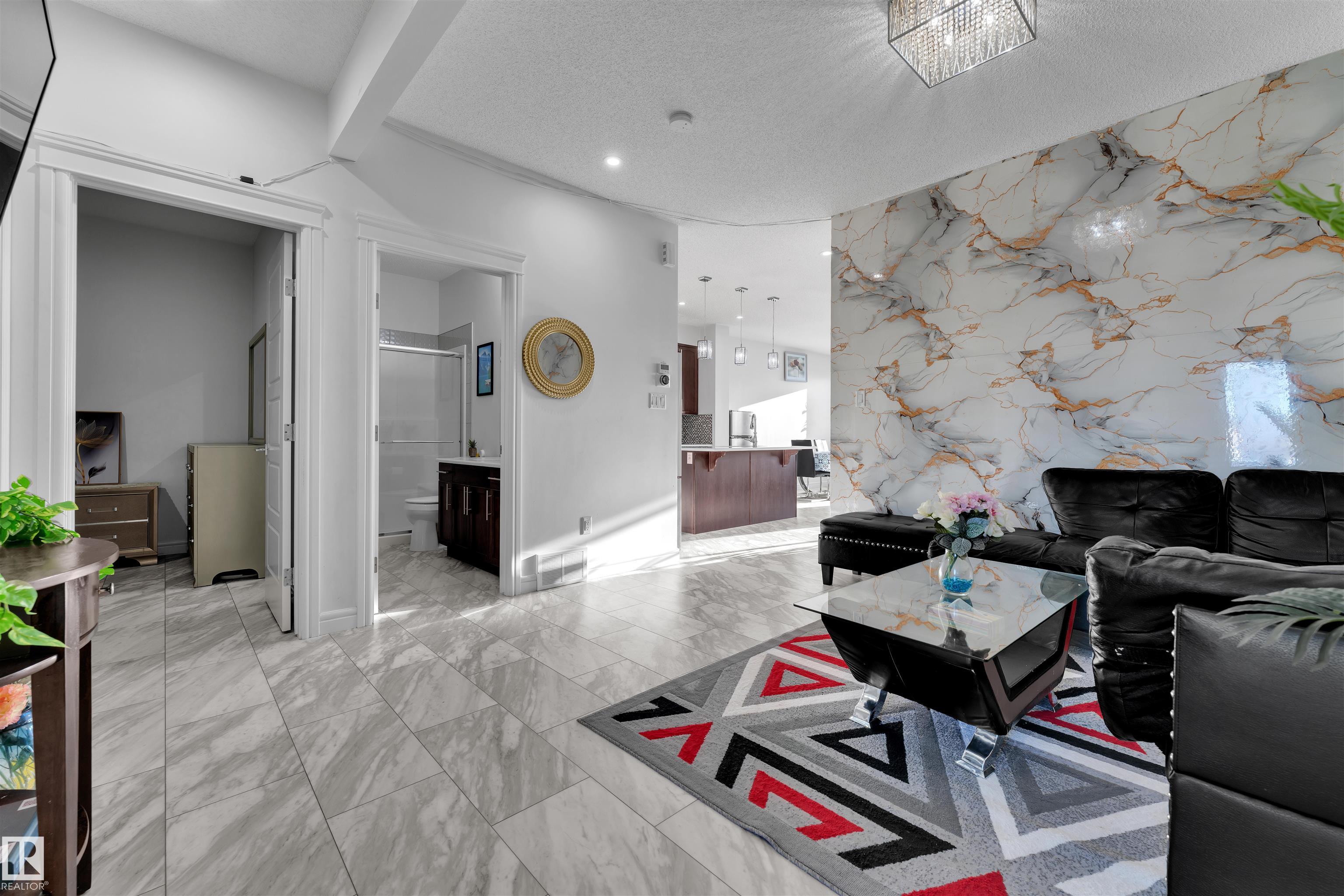 Photo 6 at 1315 20 Street NW, Laurel, Edmonton