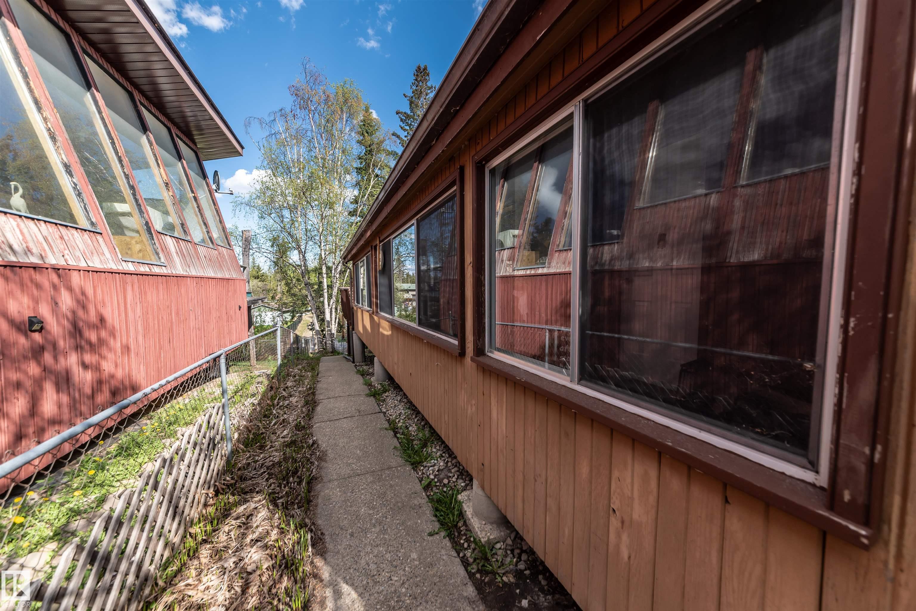 Photo 3 at 1621 Marine Crescent, West Cove, Rural Lac Ste. Anne County